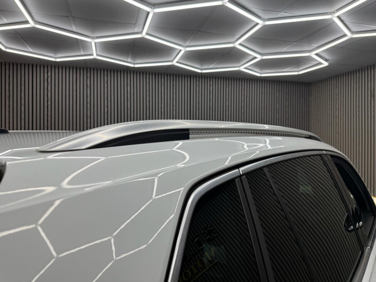 Volkswagen Tiguan view 34