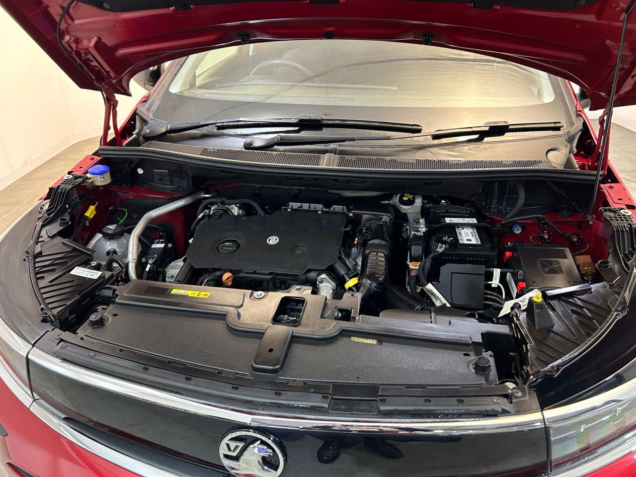 Vauxhall Grandland view 25