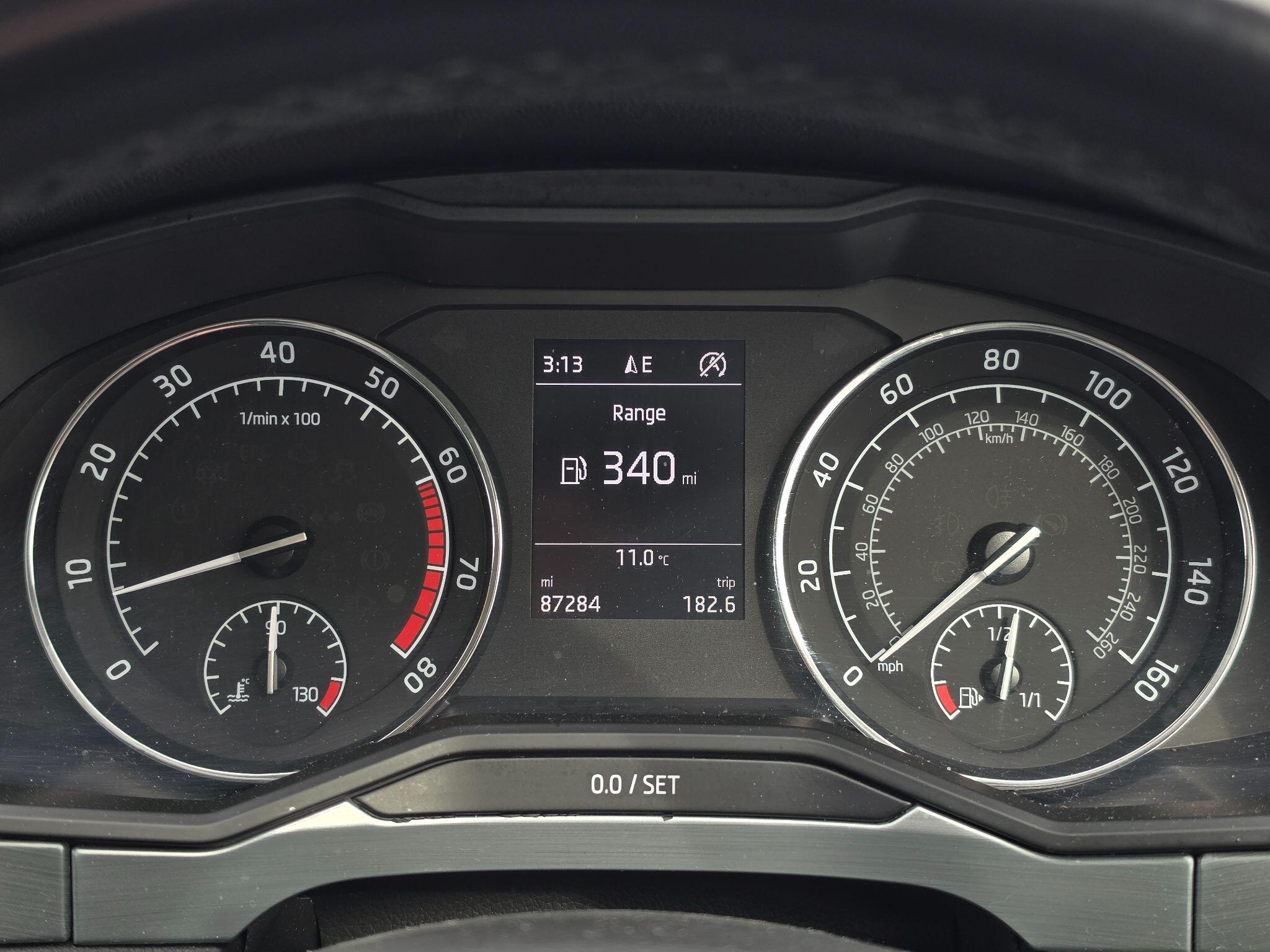 Skoda Superb view 16