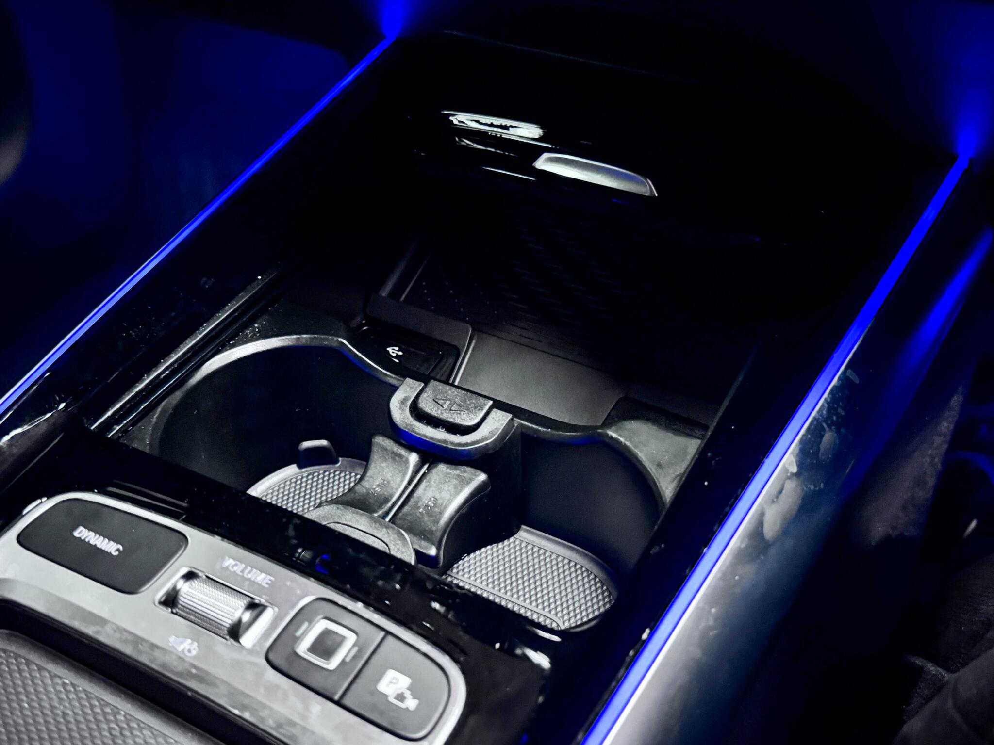 Mercedes-Benz Gla view 39