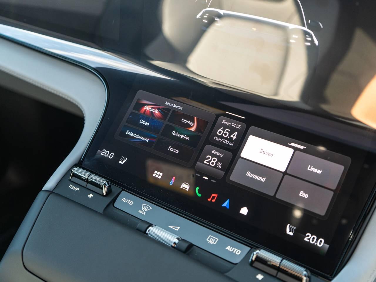 Porsche Cayenne view 37