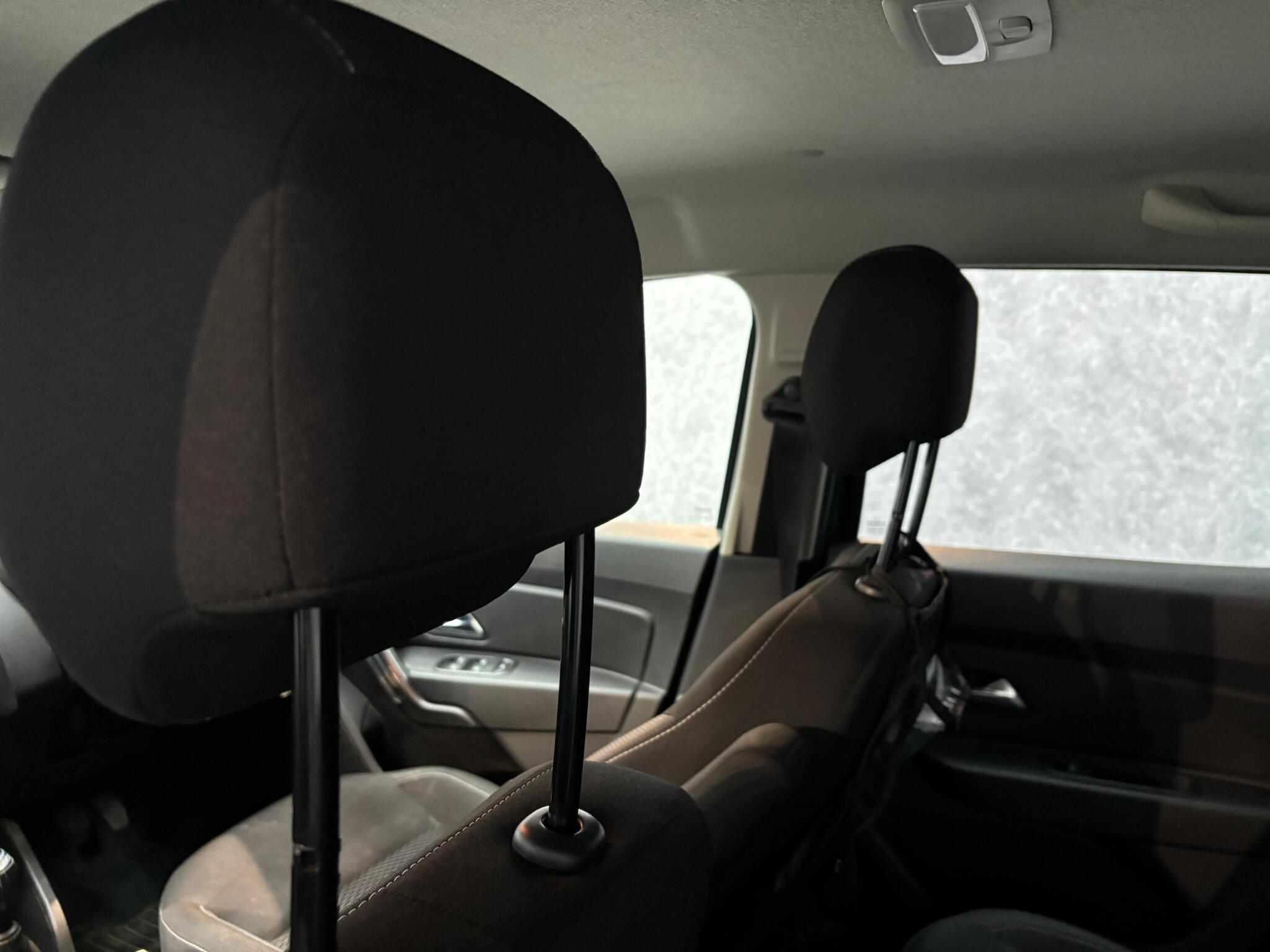 Dacia Duster view 9