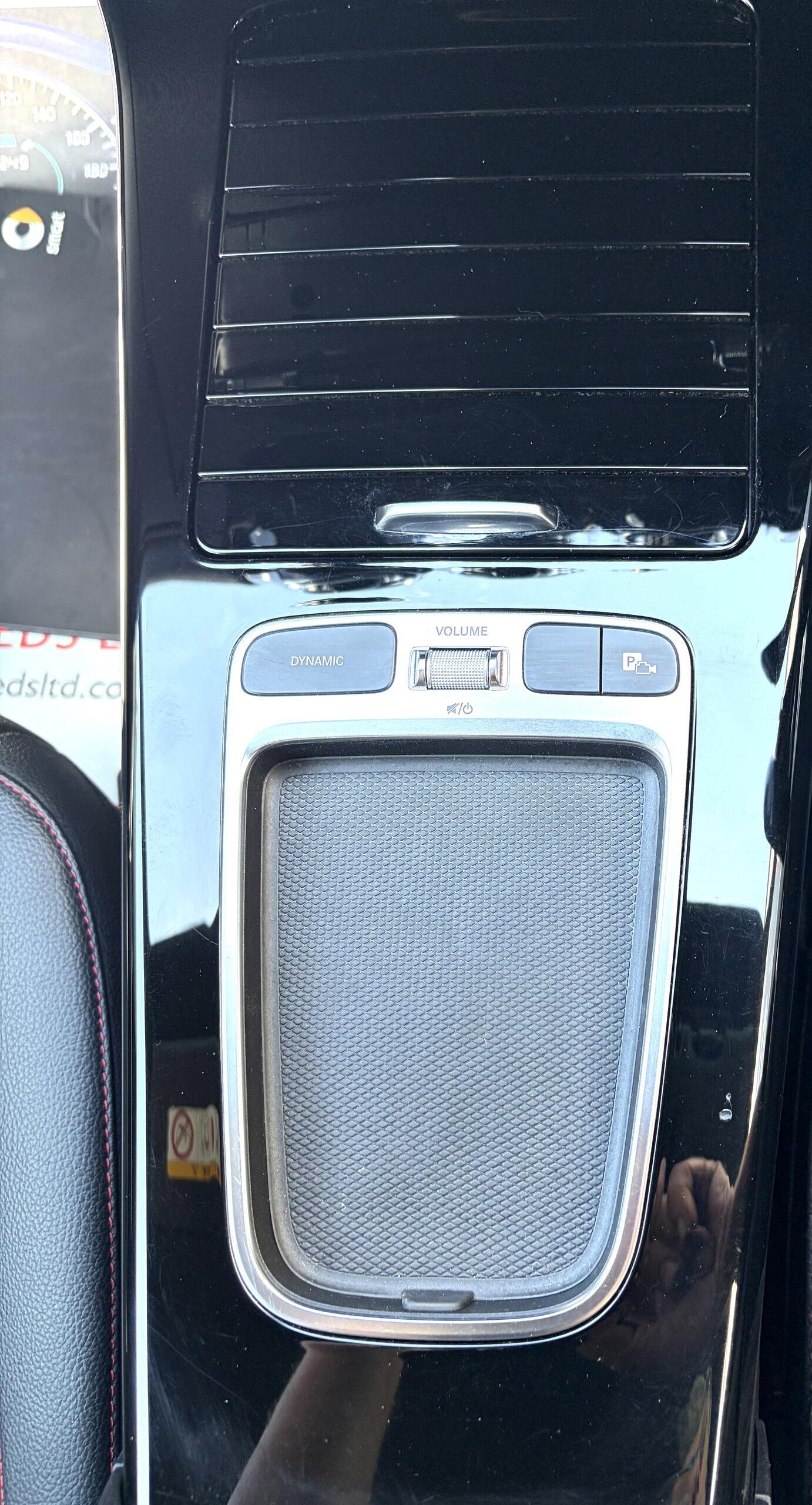 Mercedes-Benz Cla view 28