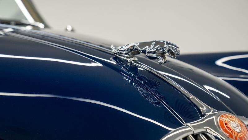 Jaguar XK150 view 9