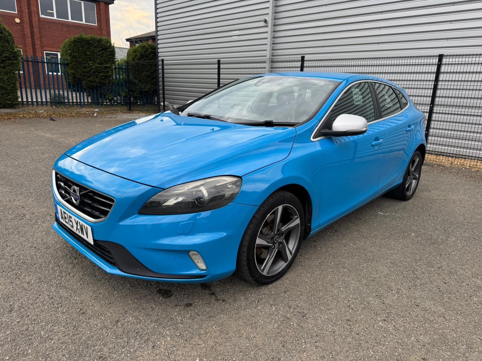 Volvo V40 view 13