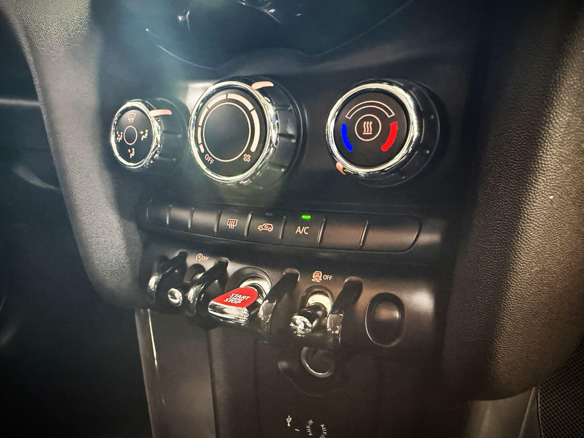 Mini Cooper view 7