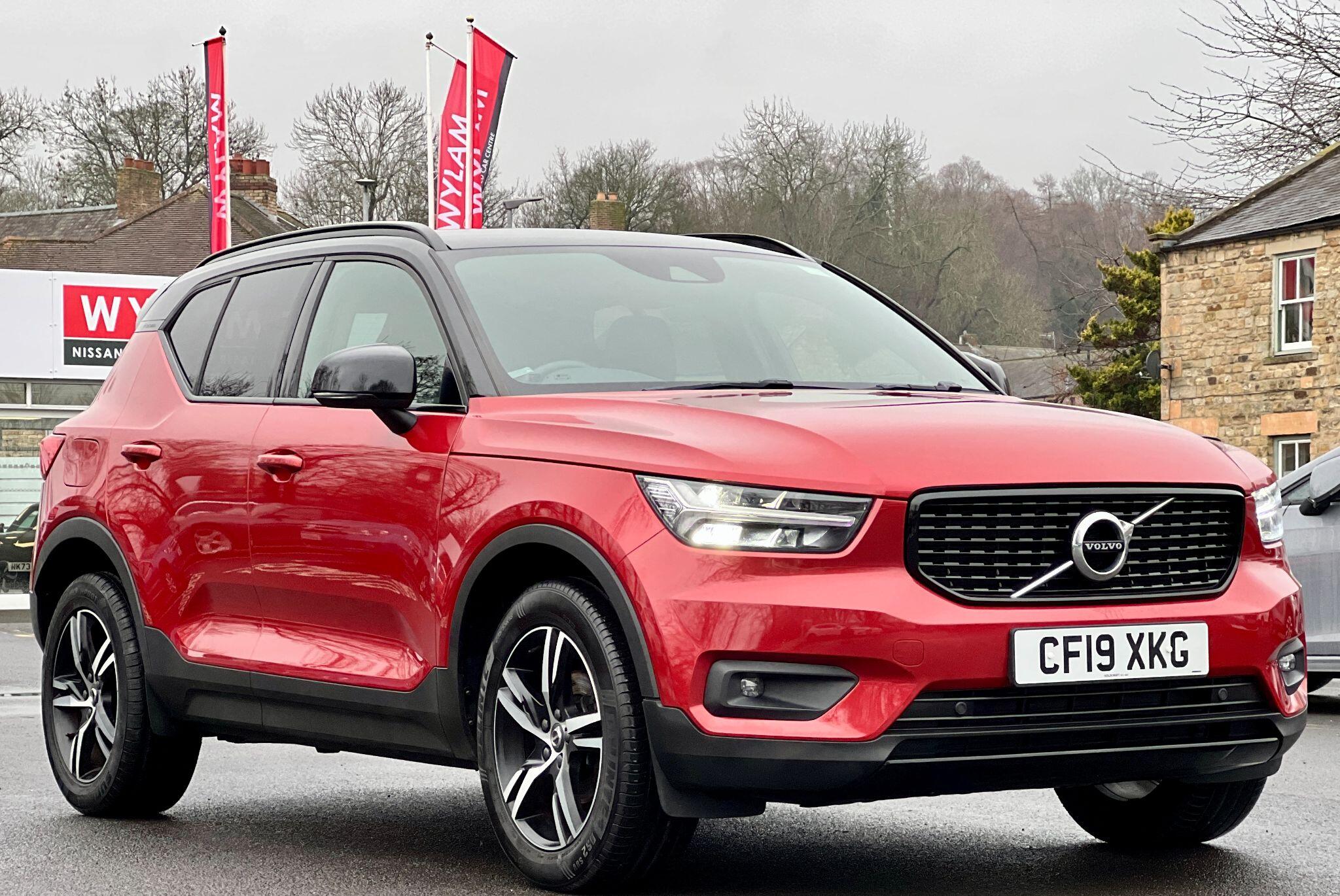 Volvo XC40 view 4