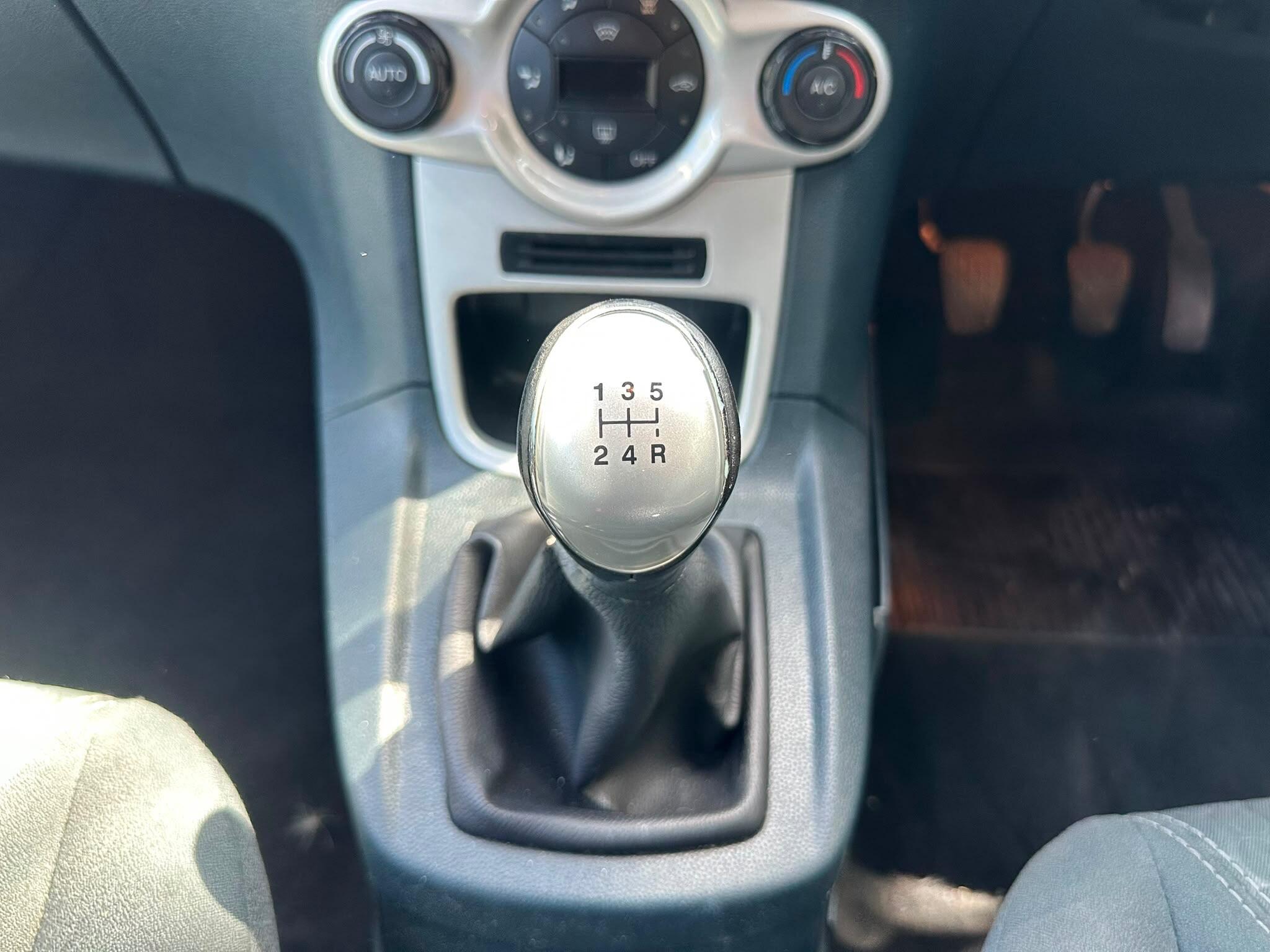 Ford Fiesta view 16