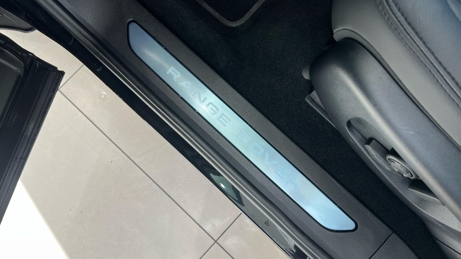 Land Rover Range Rover Evoque view 53