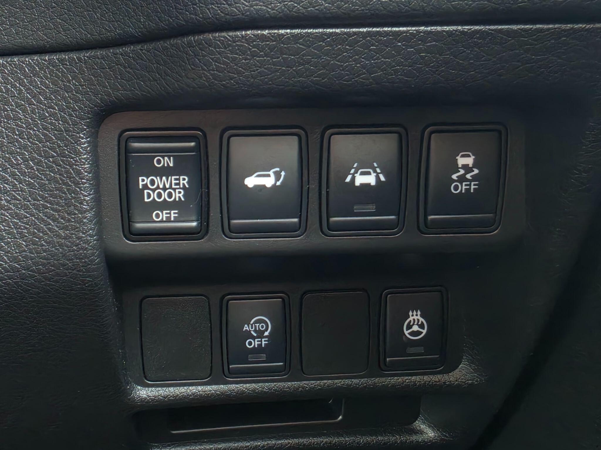 Nissan X-Trail view 25