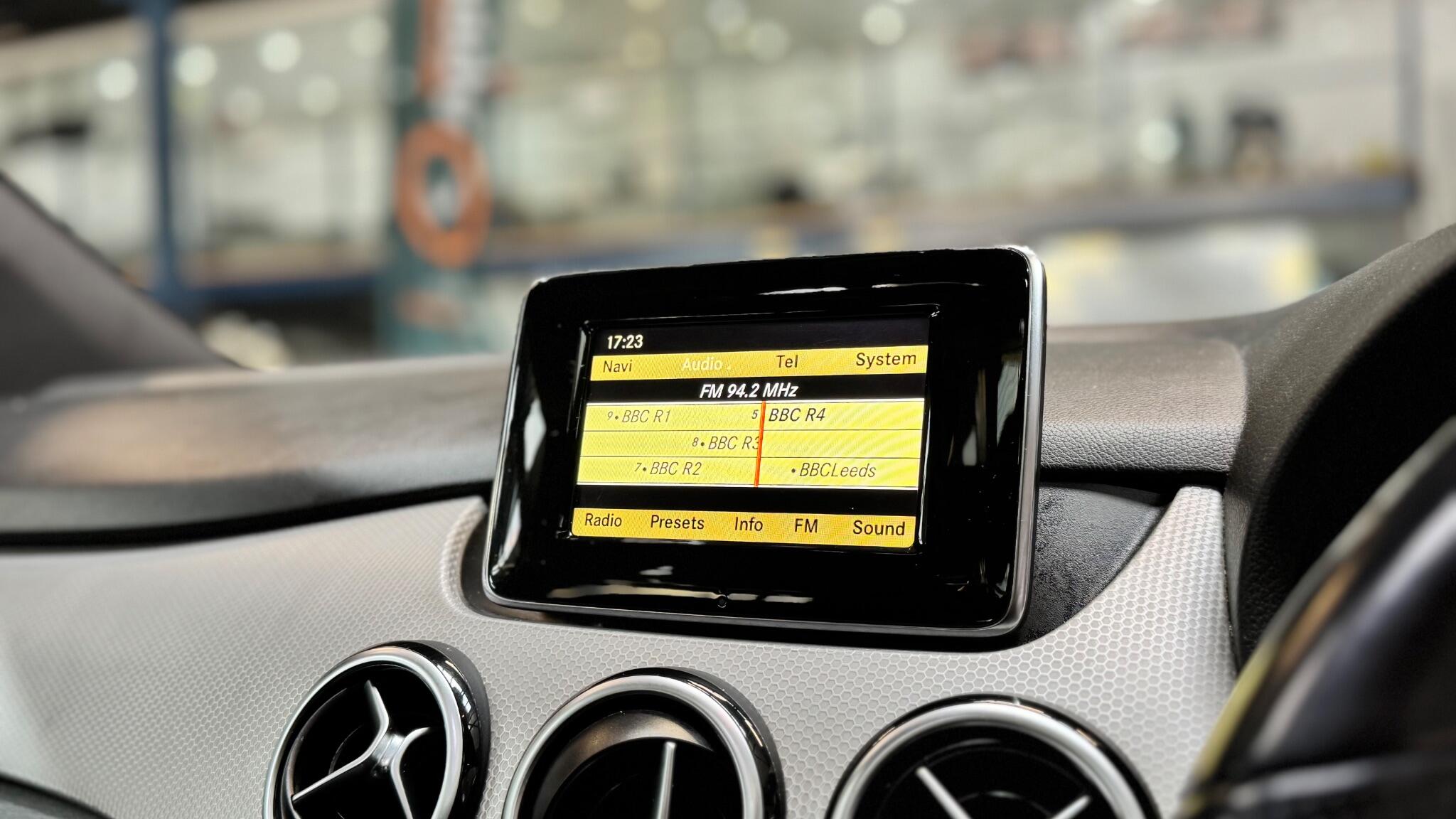 Mercedes-Benz B Class view 21