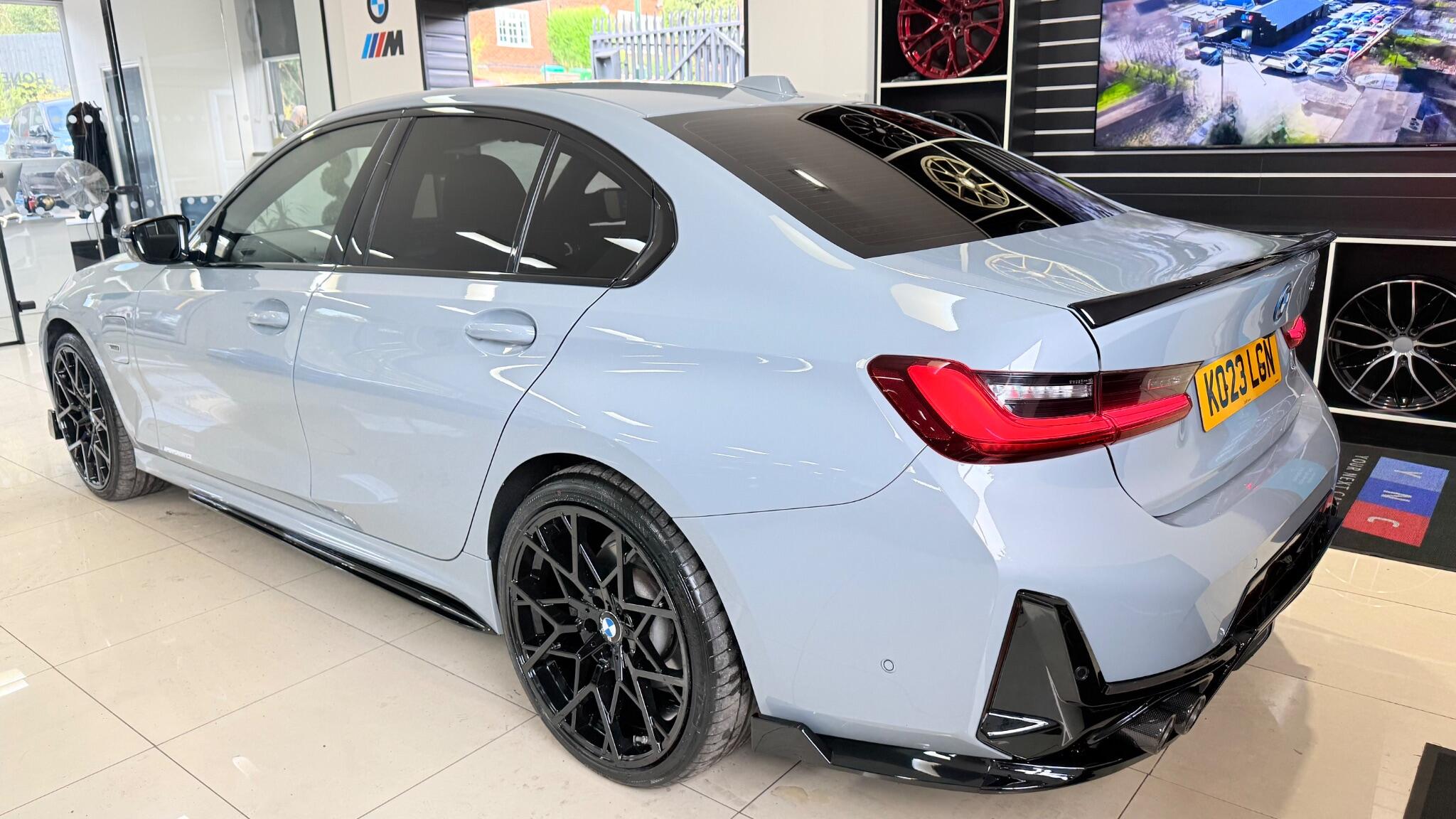 BMW 3 Series view 41