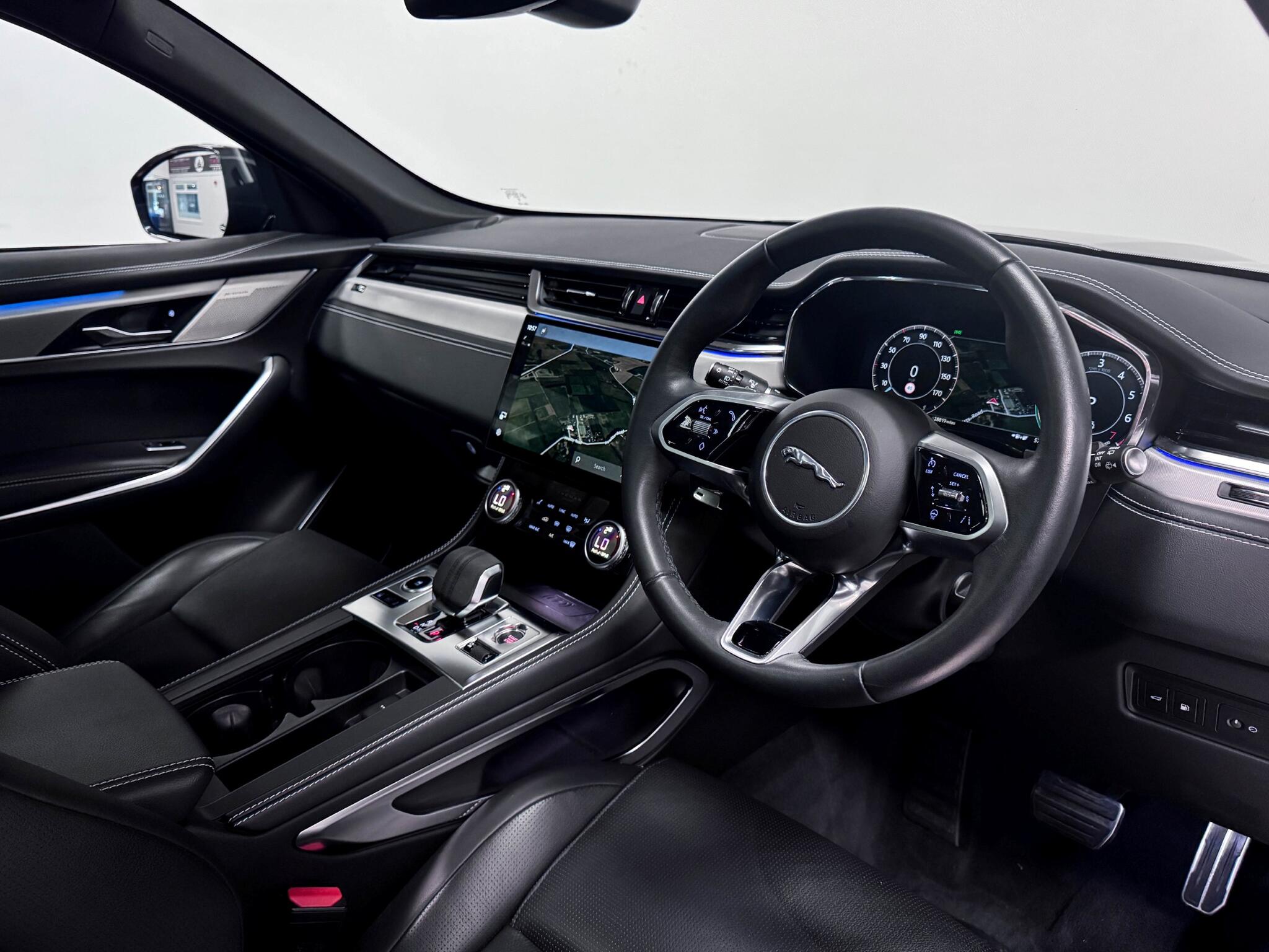Jaguar F-Pace view 19