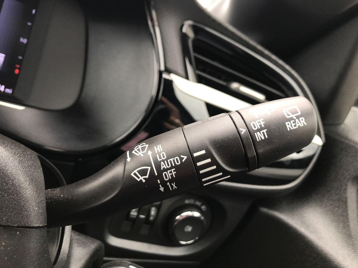 Vauxhall Corsa view 25