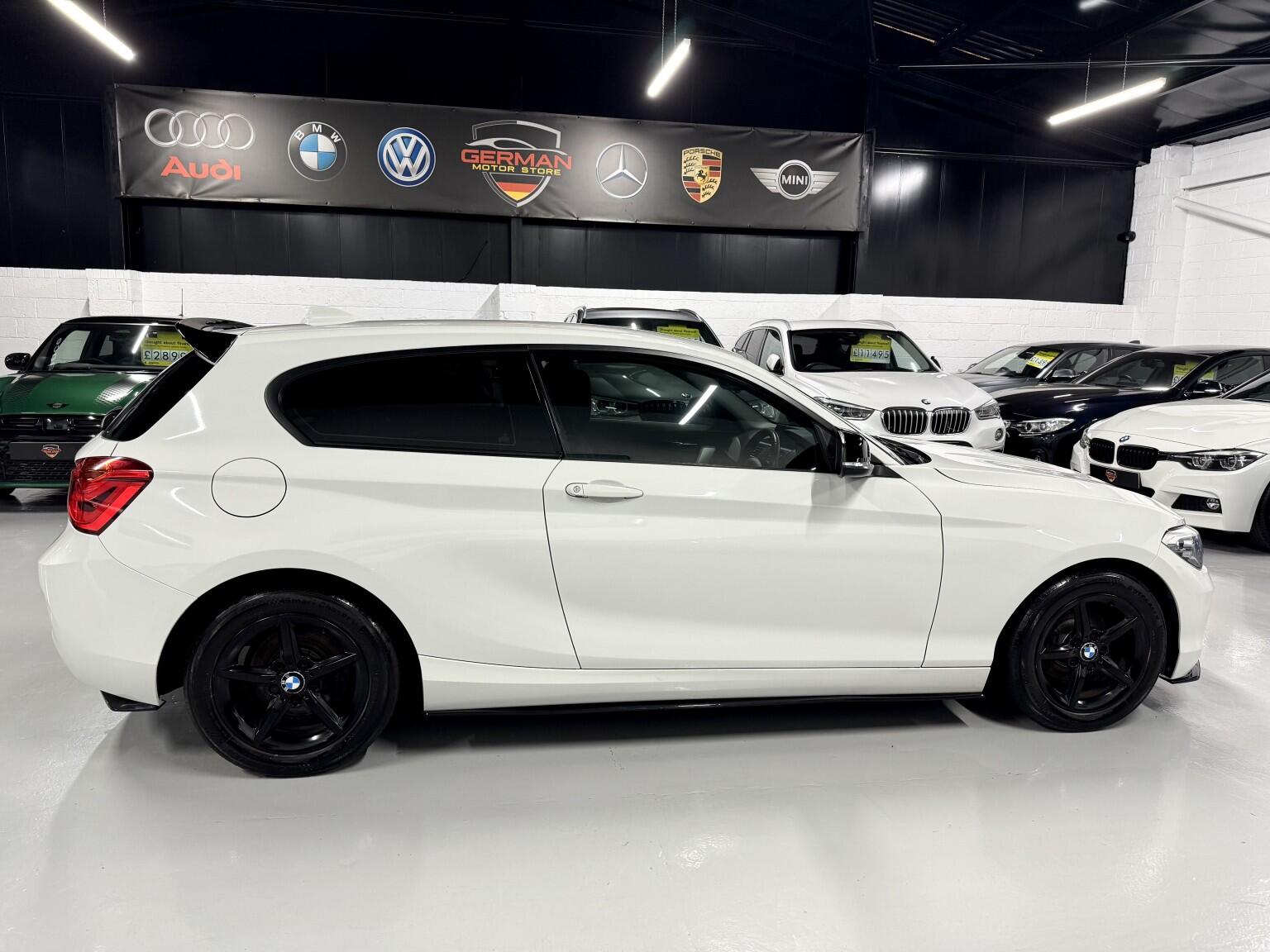 BMW 1 Series view 24
