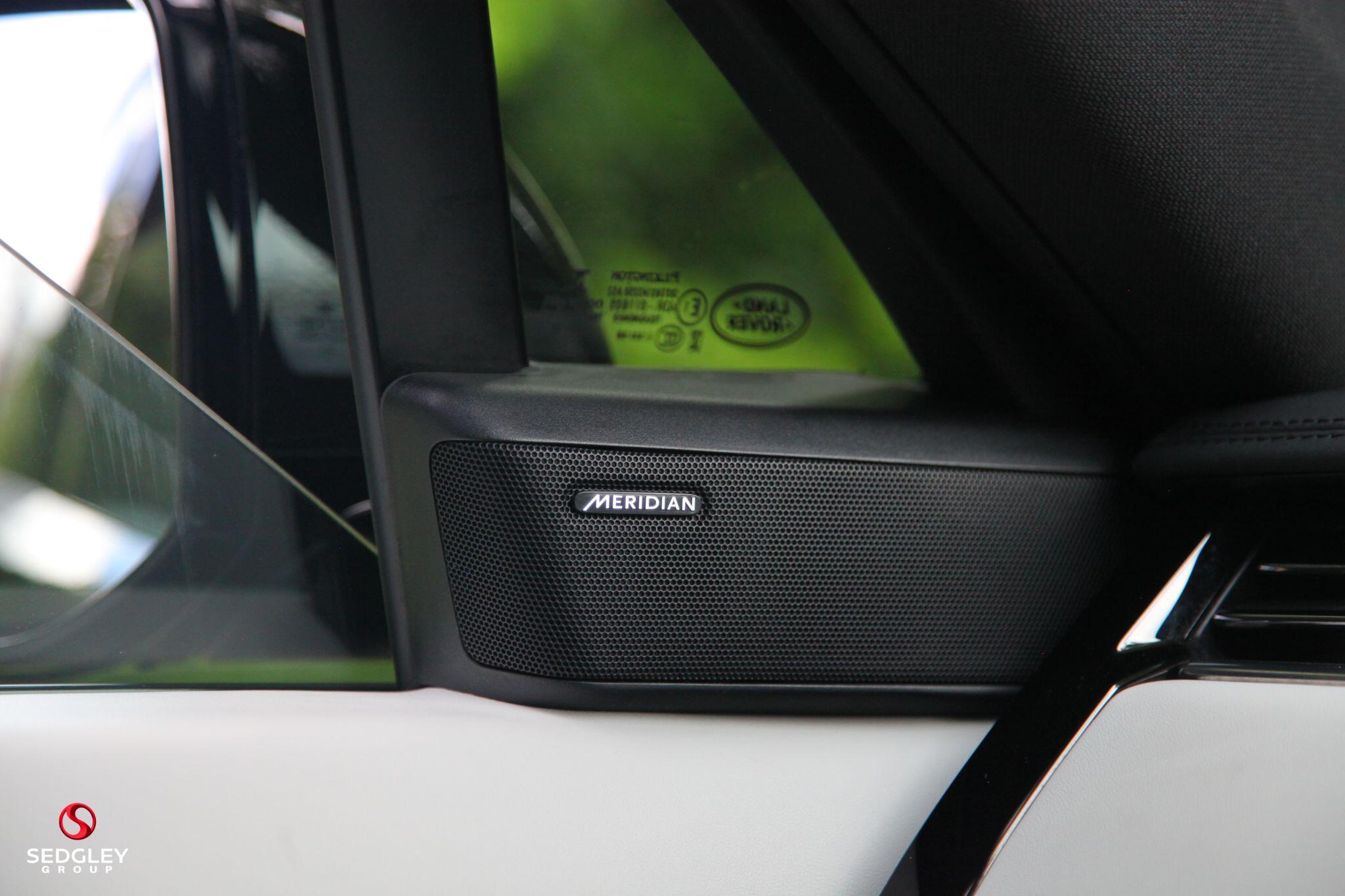 Land Rover Range Rover Sport view 40