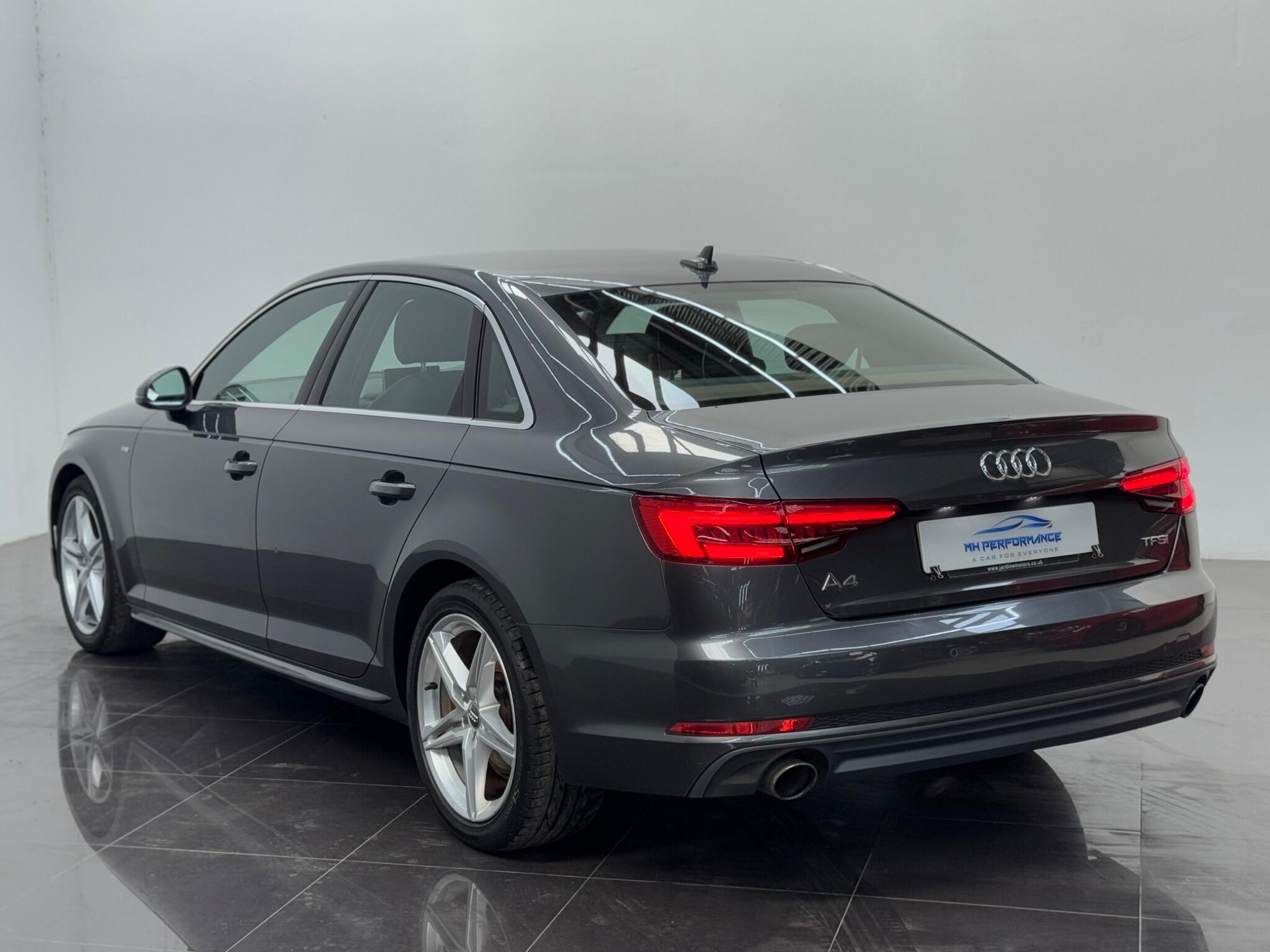 Audi A4 view 64