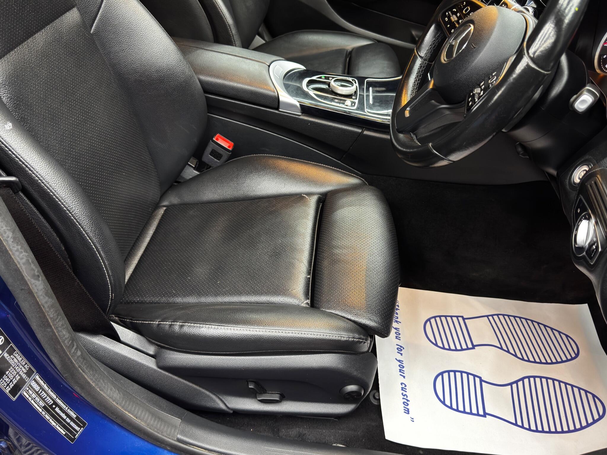 Mercedes-Benz C-Class view 13