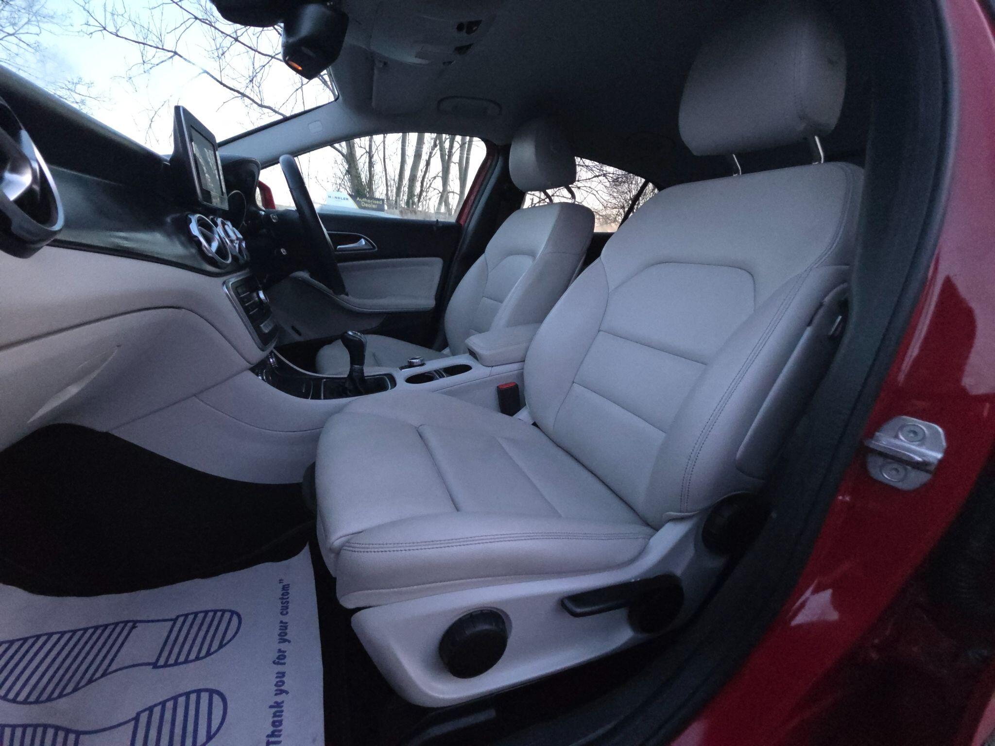 2018 Mercedes-Benz GLA 1.6 GLA200 SE (Executive) Euro 6 (s/s) 5dr • 28,270 miles image 15