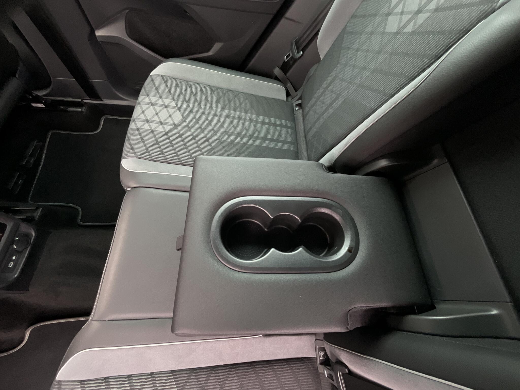 Volkswagen Tiguan view 16