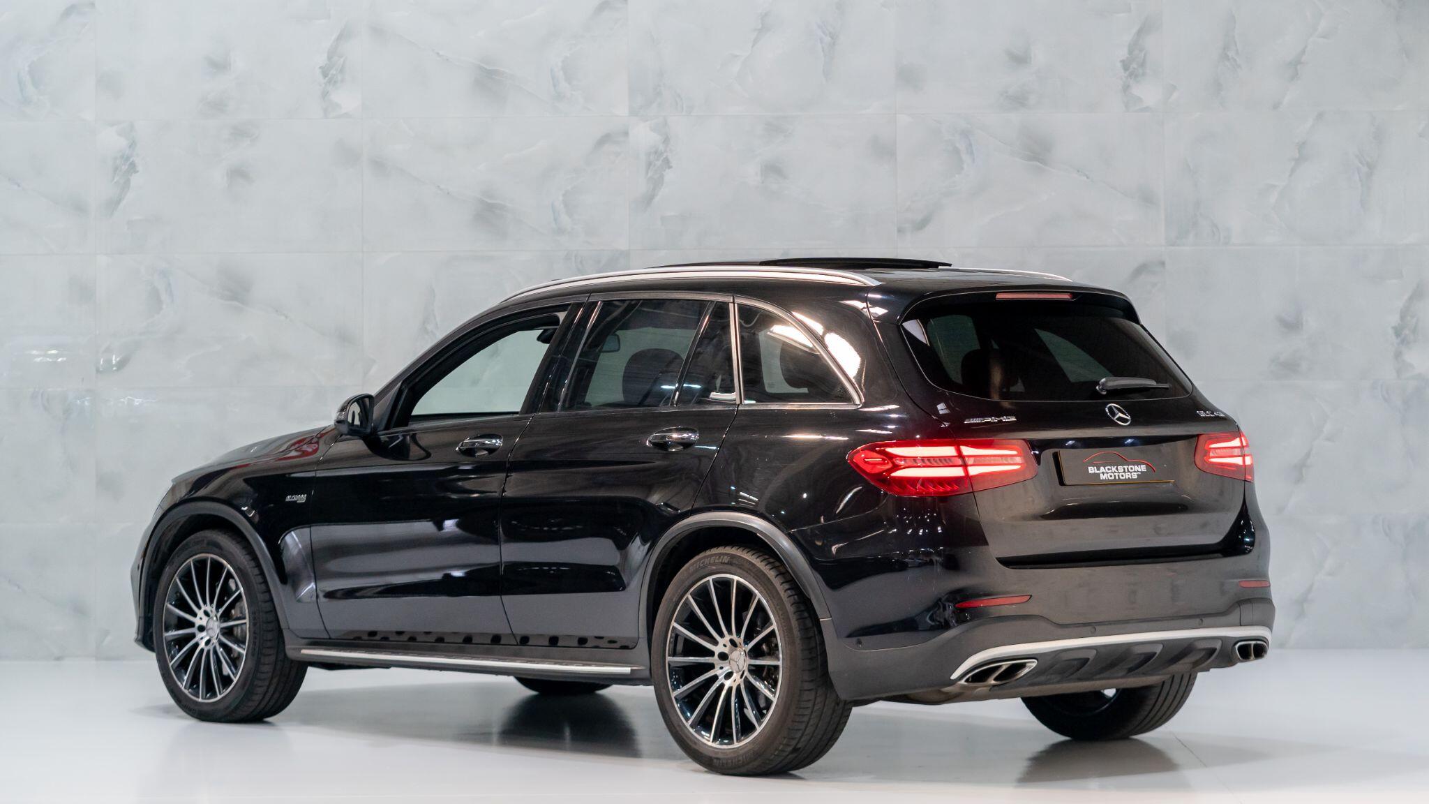 Mercedes-Benz GLC view 5