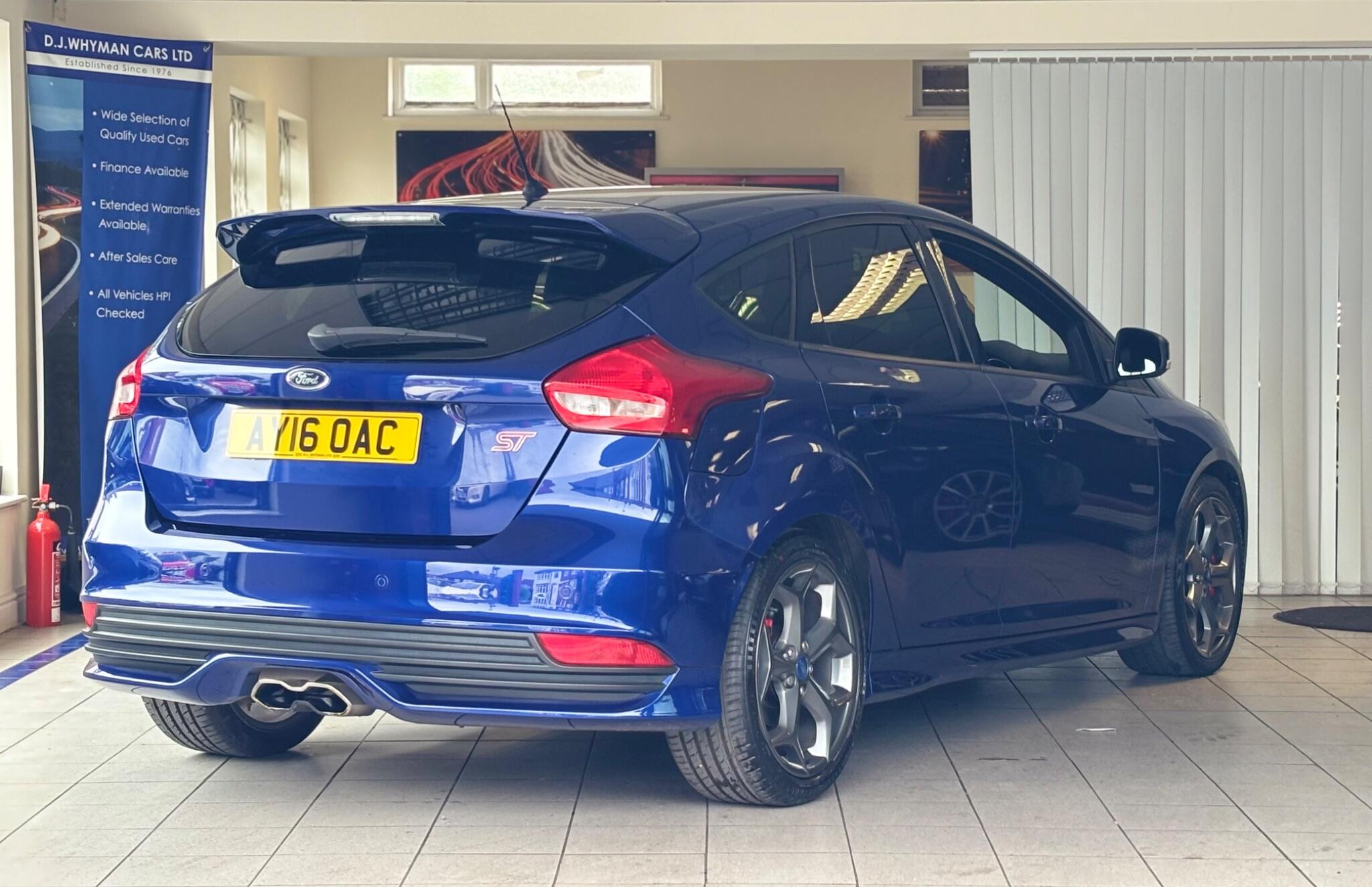 Ford Focus view 5