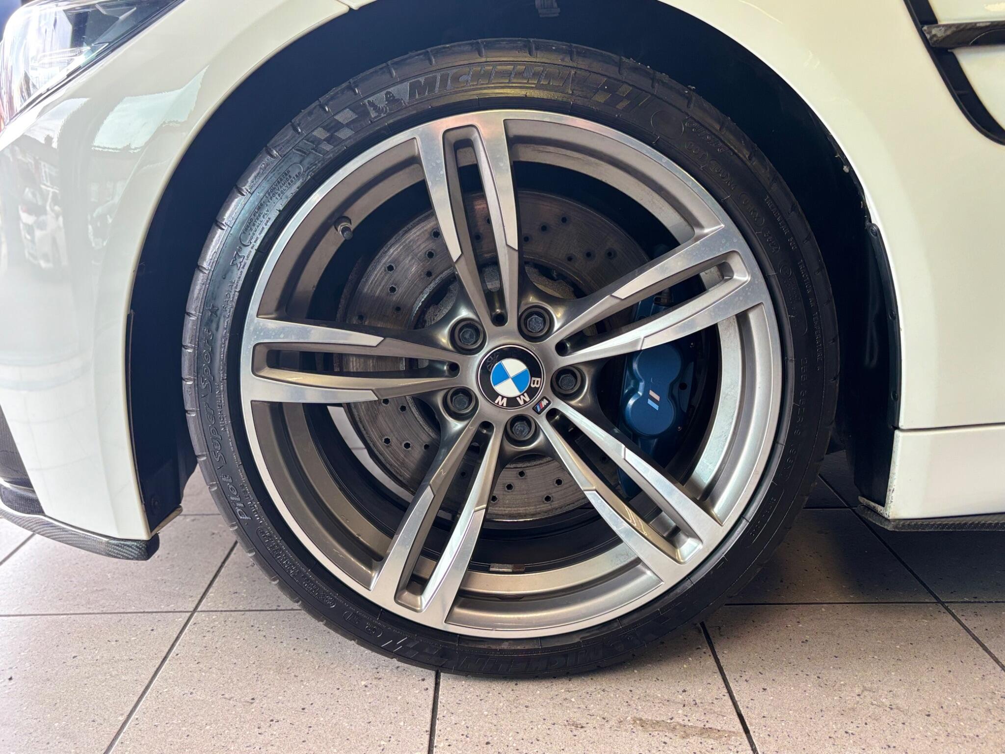 BMW M4 view 18