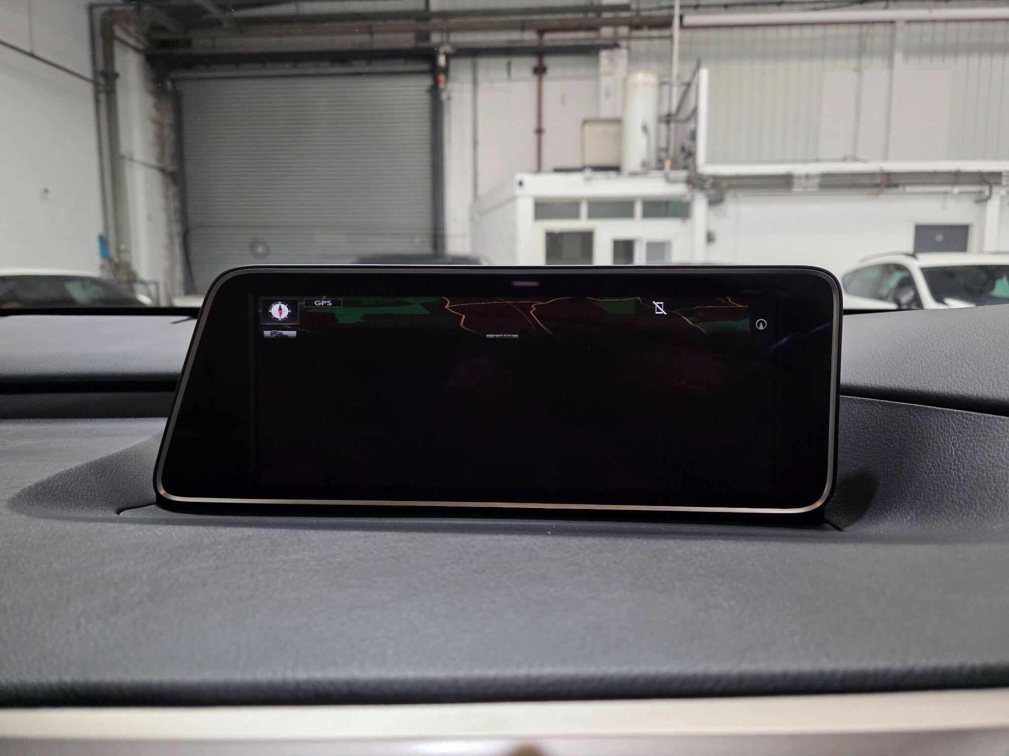 Lexus RX view 8