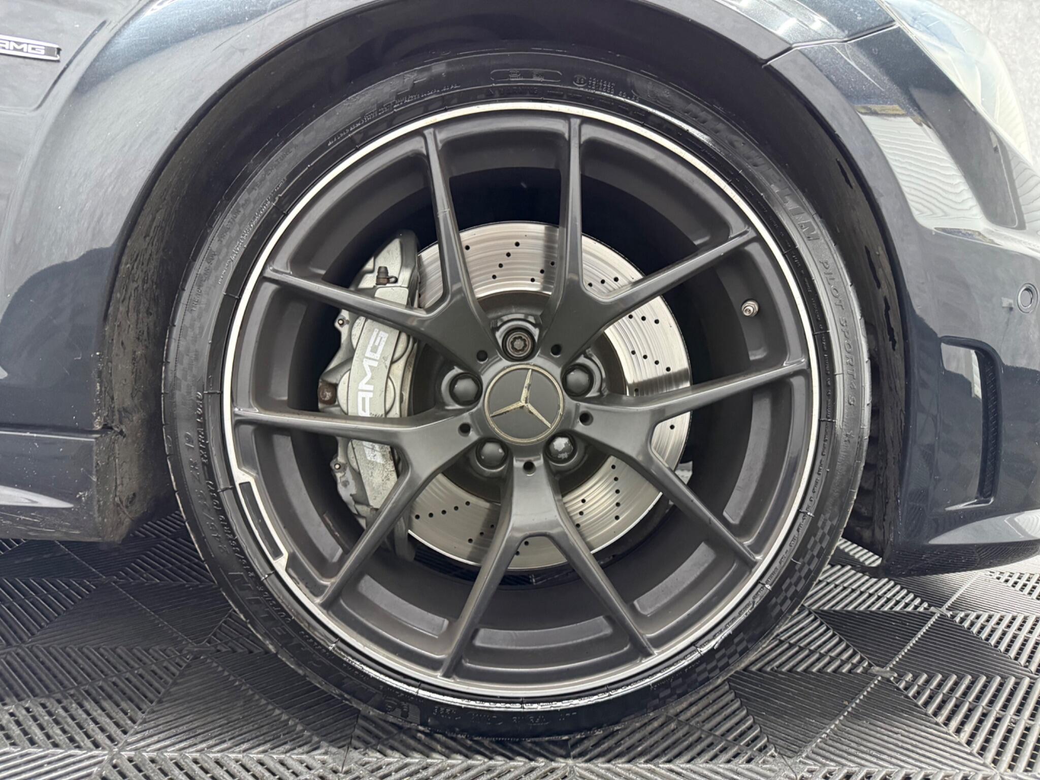 Mercedes-Benz C Class view 24