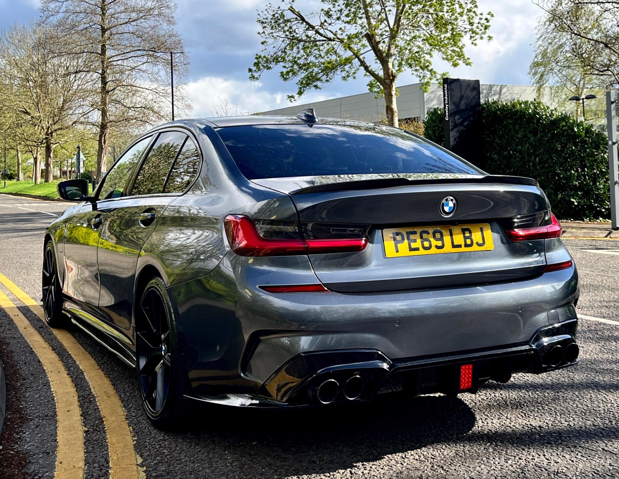 BMW 3 Series view 7