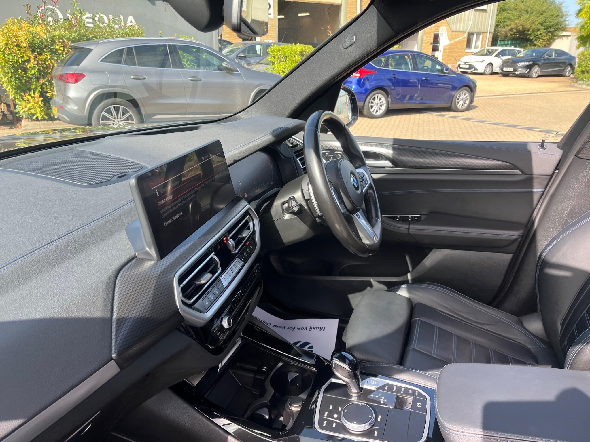 BMW X3 view 22