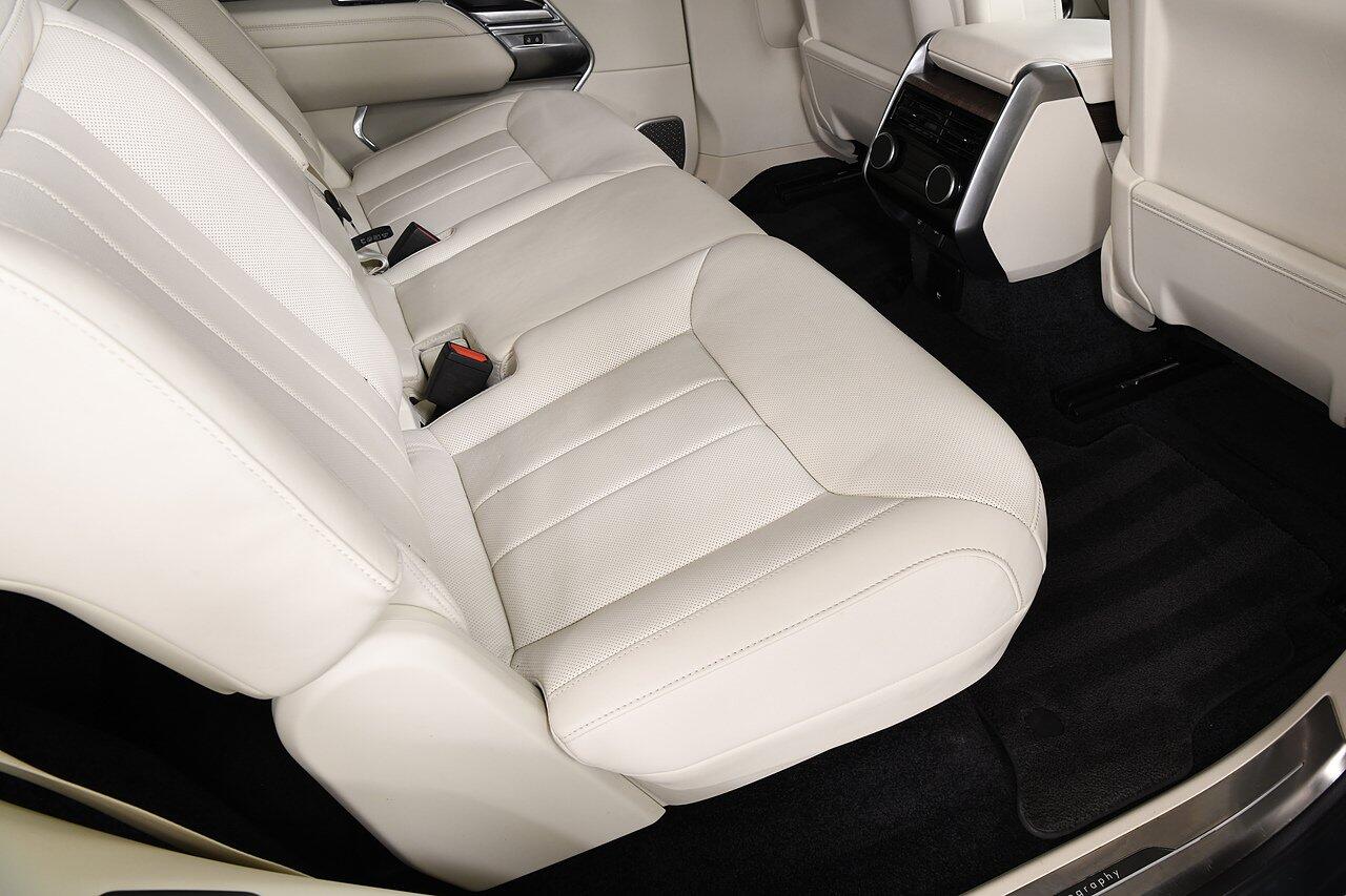 Land Rover Range Rover view 31