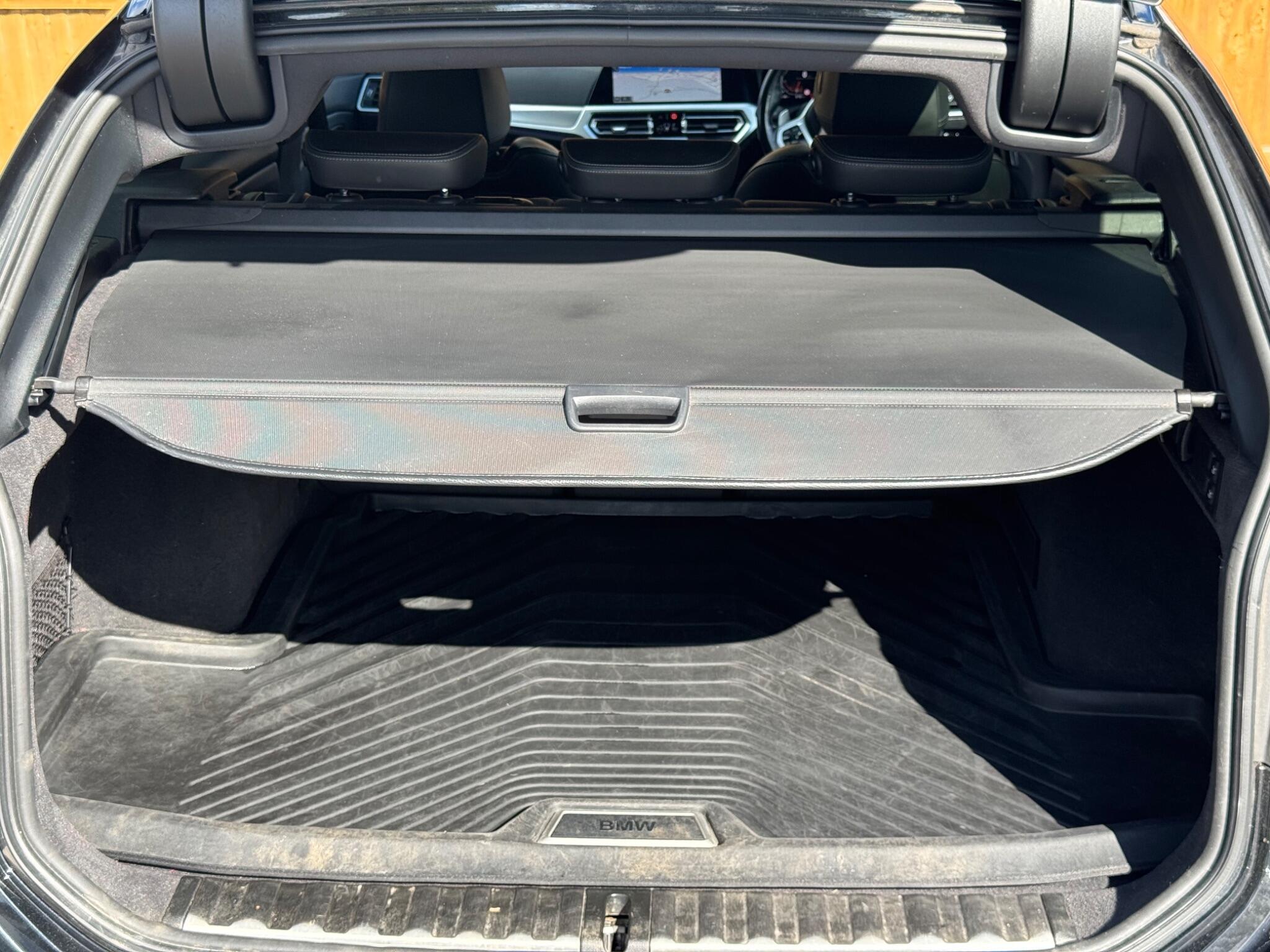 BMW 3 Series view 47