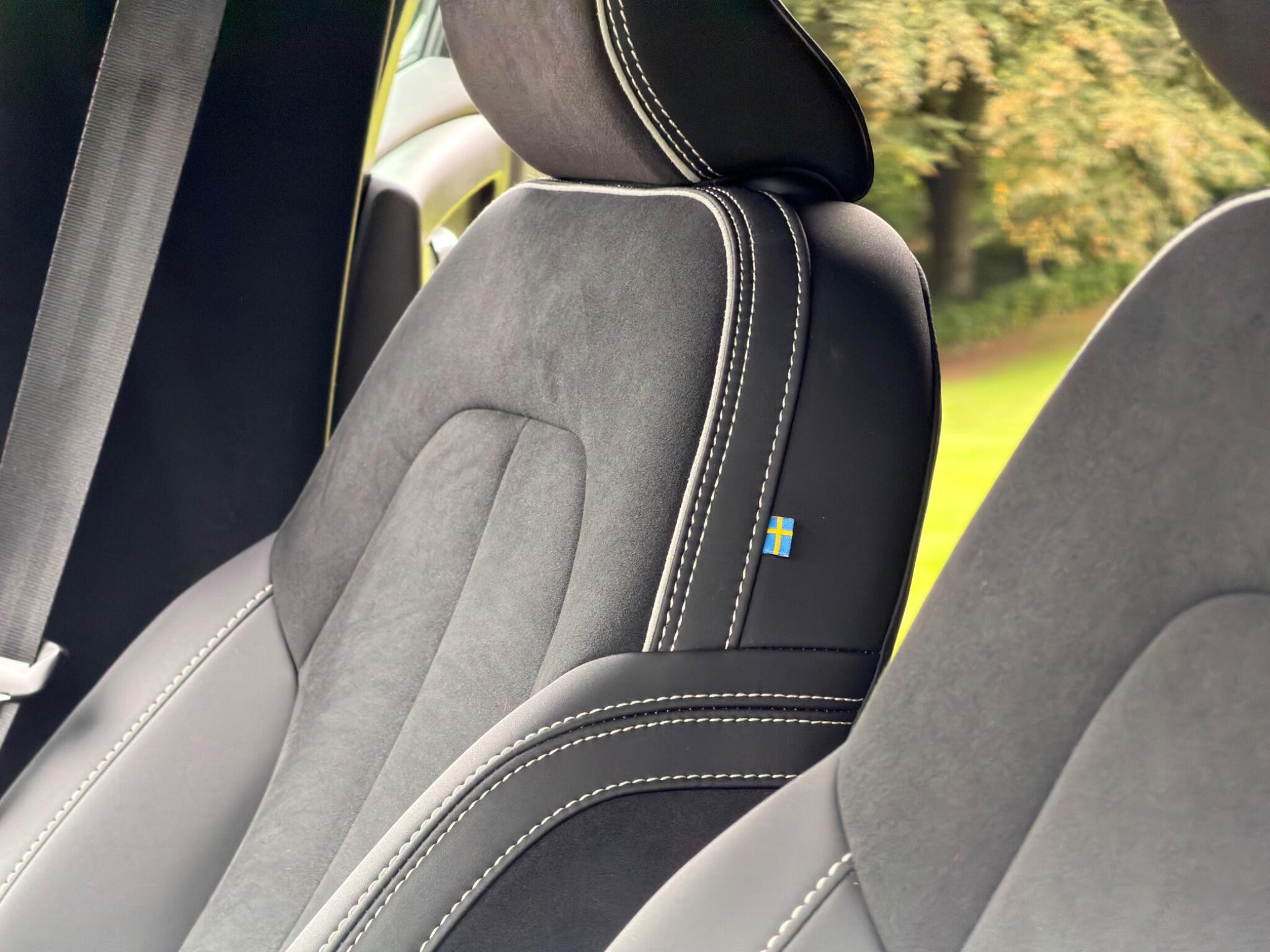 Volvo XC40 view 27