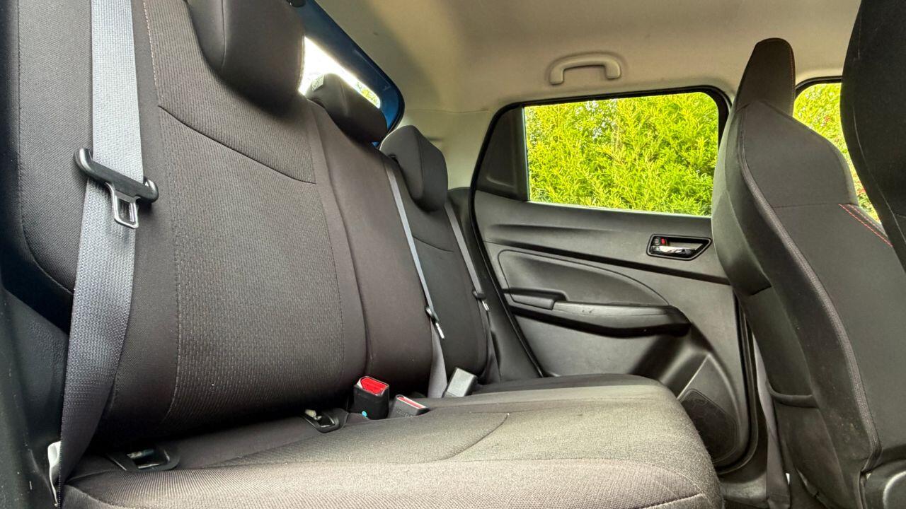 Suzuki Swift view 13