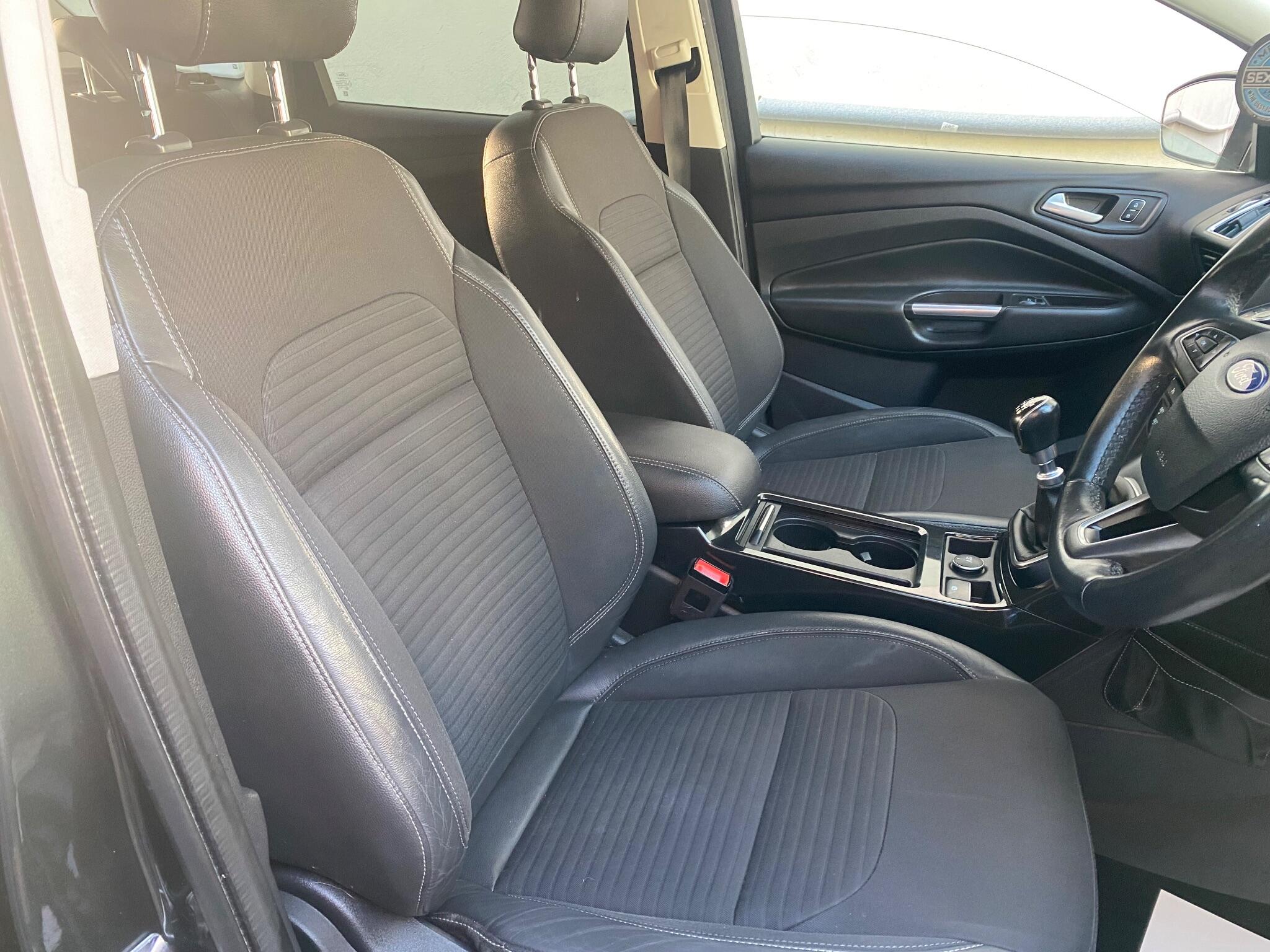 2017 Ford Kuga 2.0 TDCi Titanium Euro 6 (s/s) 5dr • 117,000 miles image 7