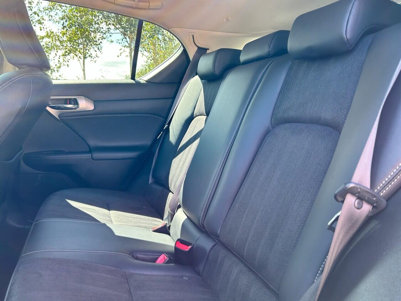 Lexus CT view 23