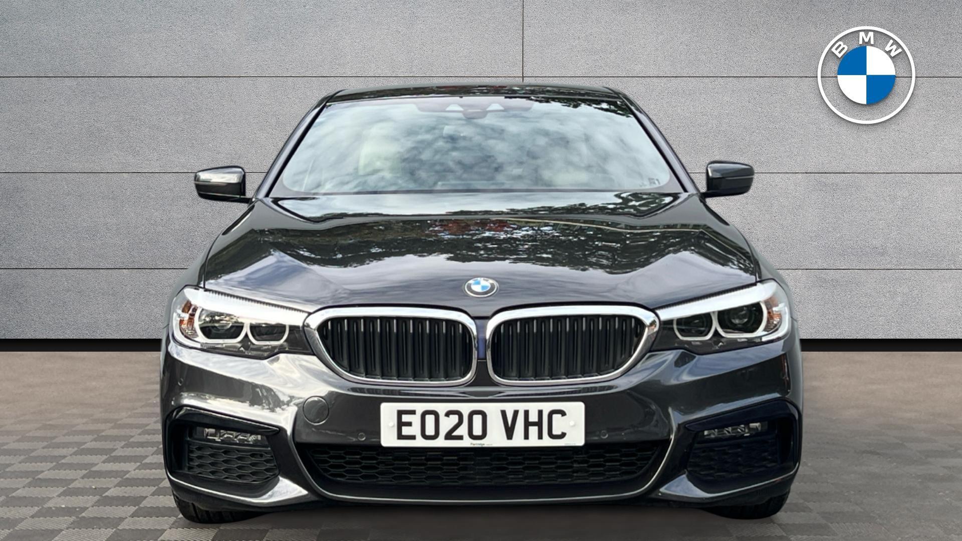 BMW 5 Series view 16