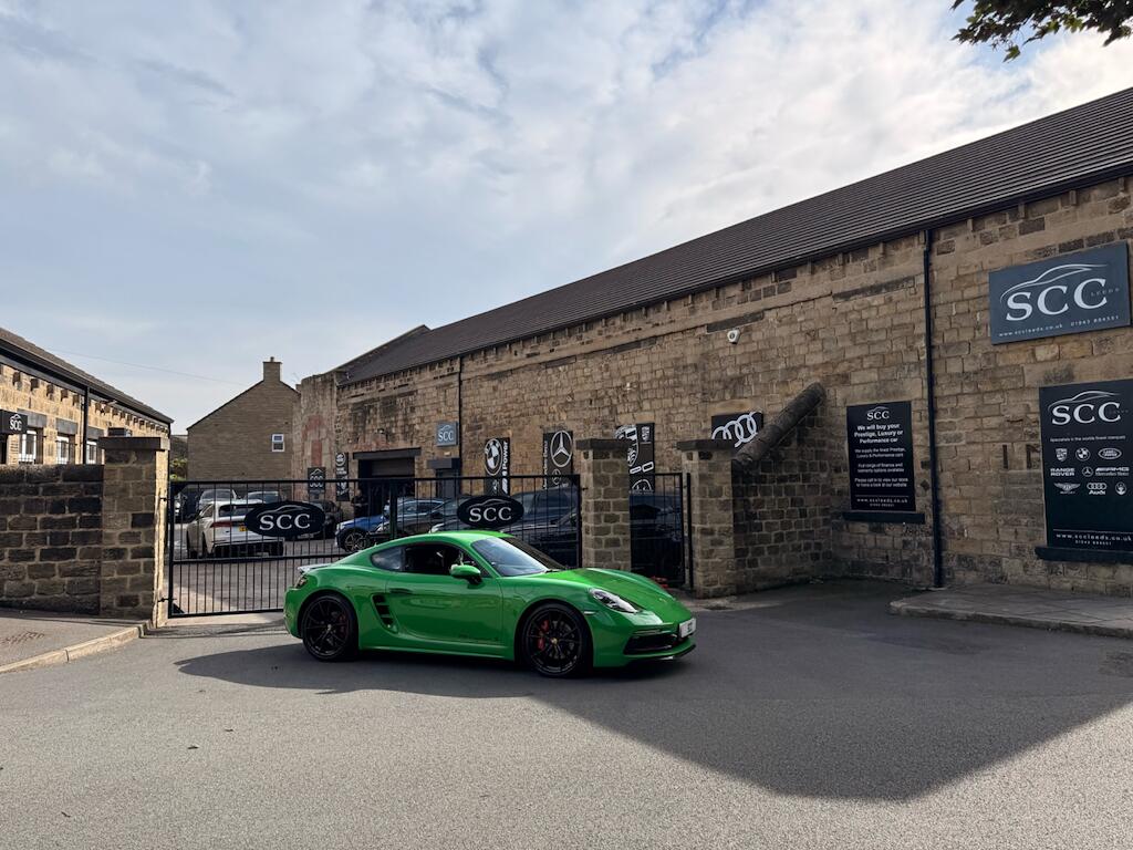 Porsche Cayman view 14