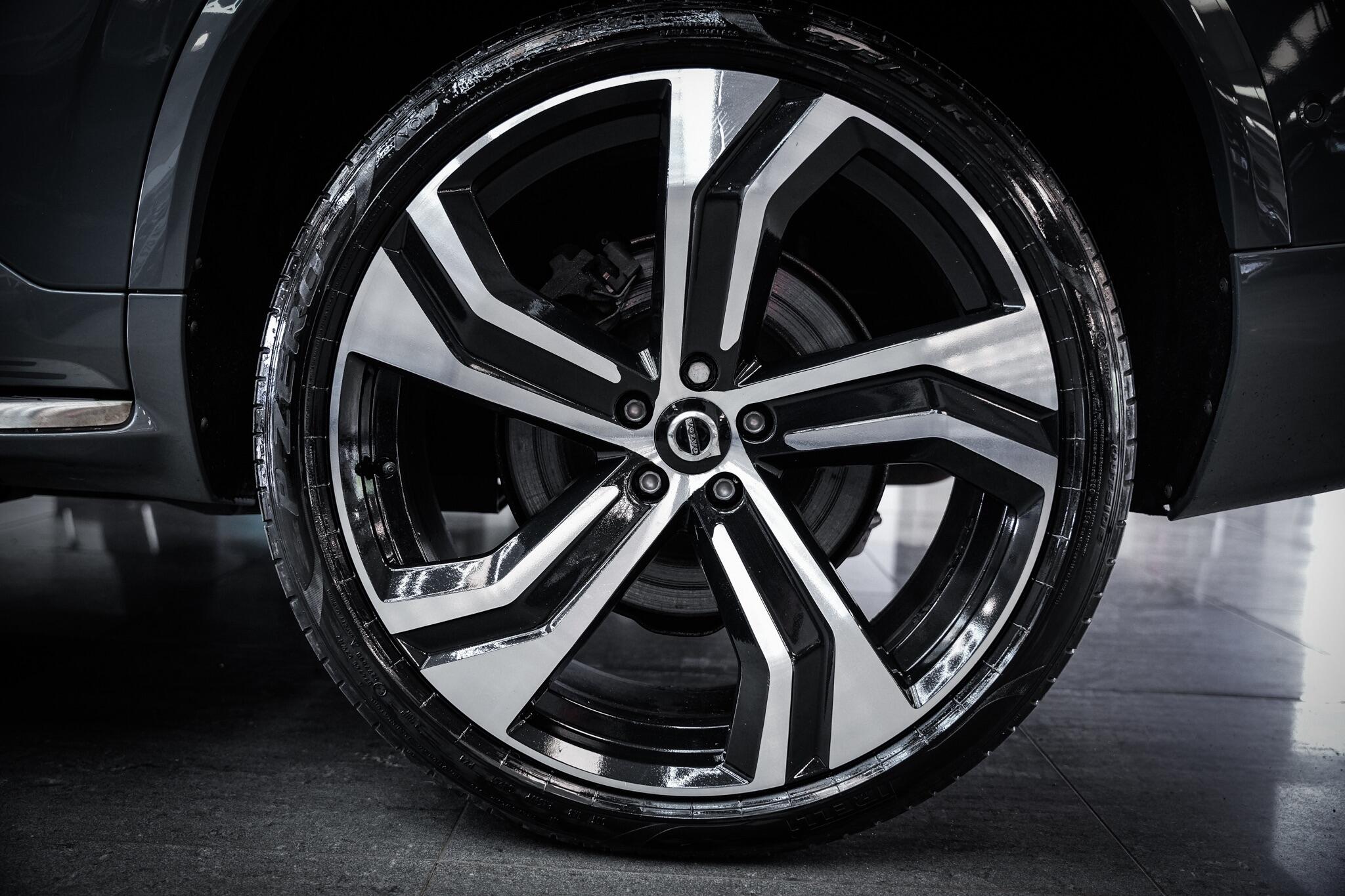 Volvo XC90 view 30