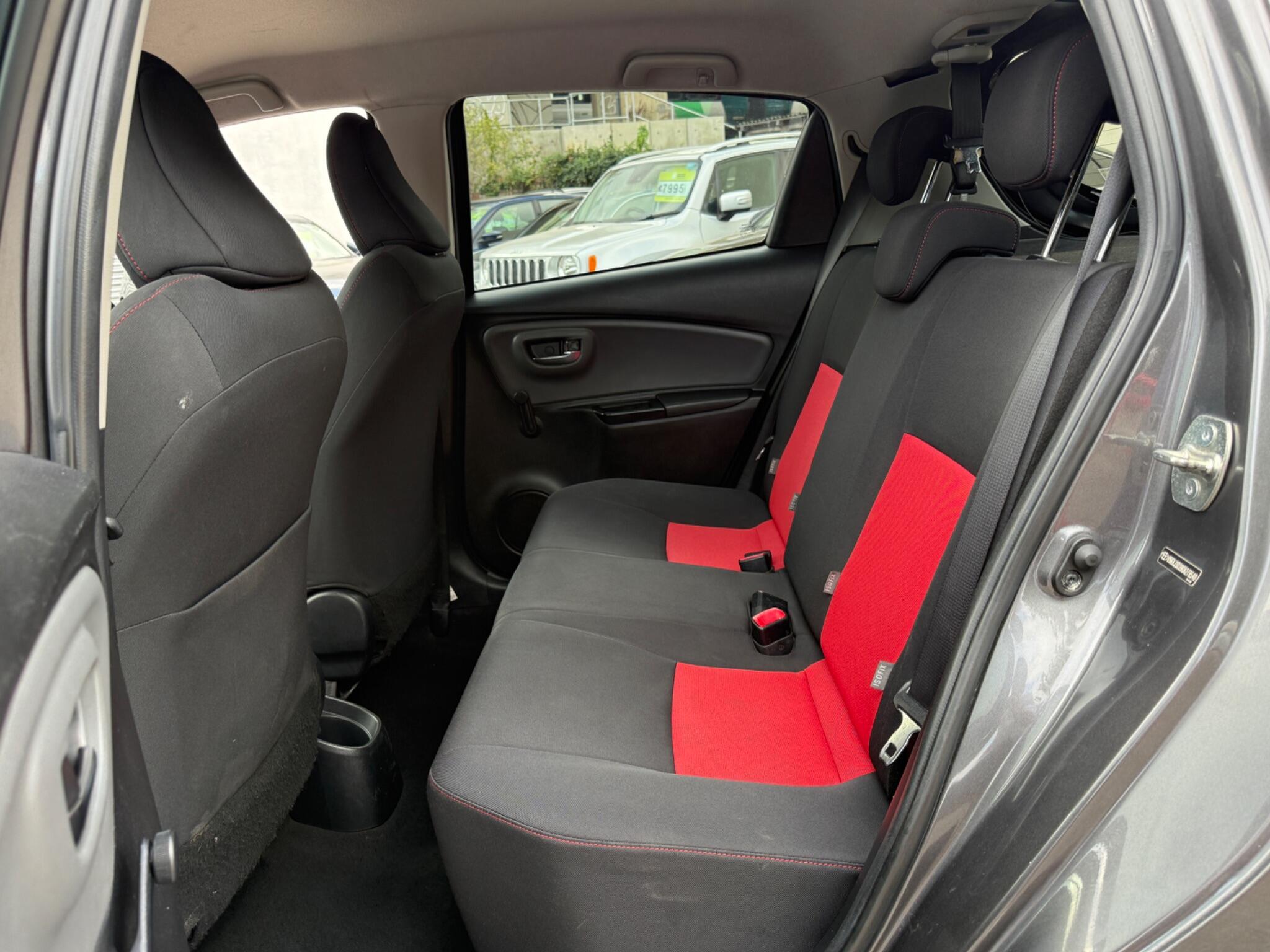 Toyota Yaris - Image 49