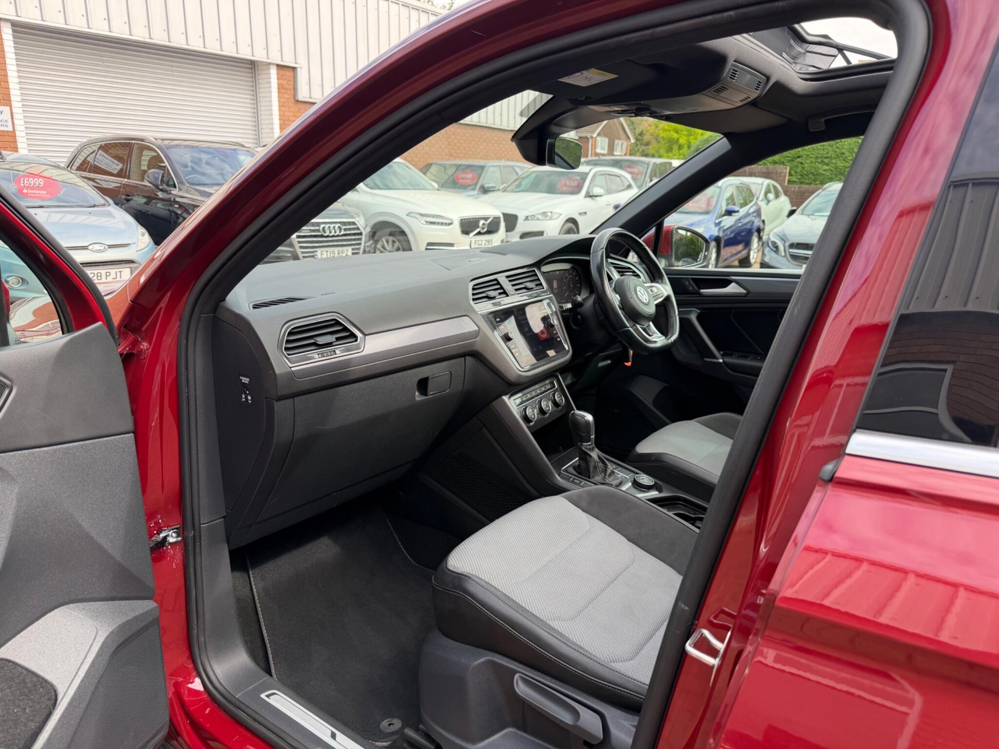 Volkswagen Tiguan view 59