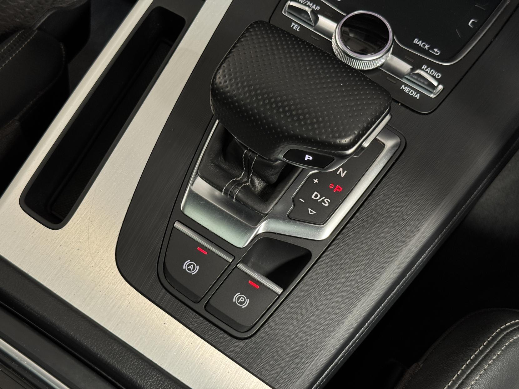 Audi Q5 view 35