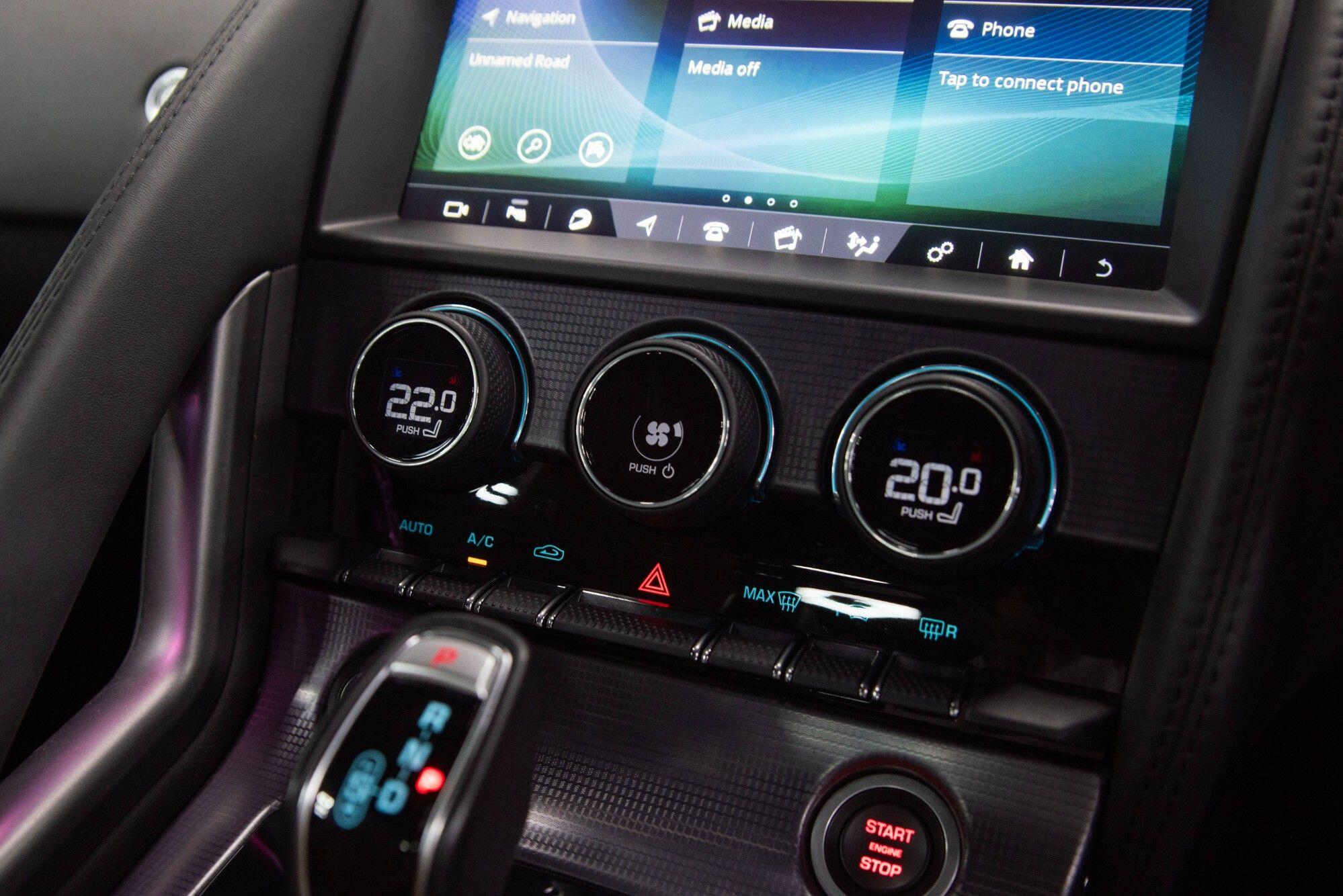 Jaguar F-Type view 38