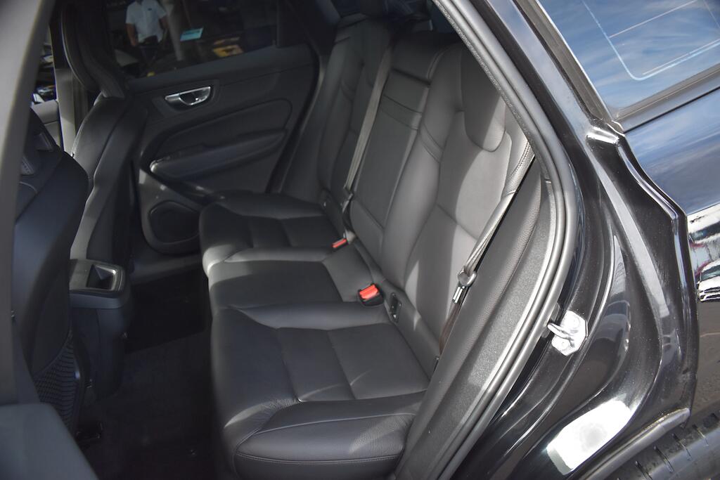 Volvo XC60 view 36