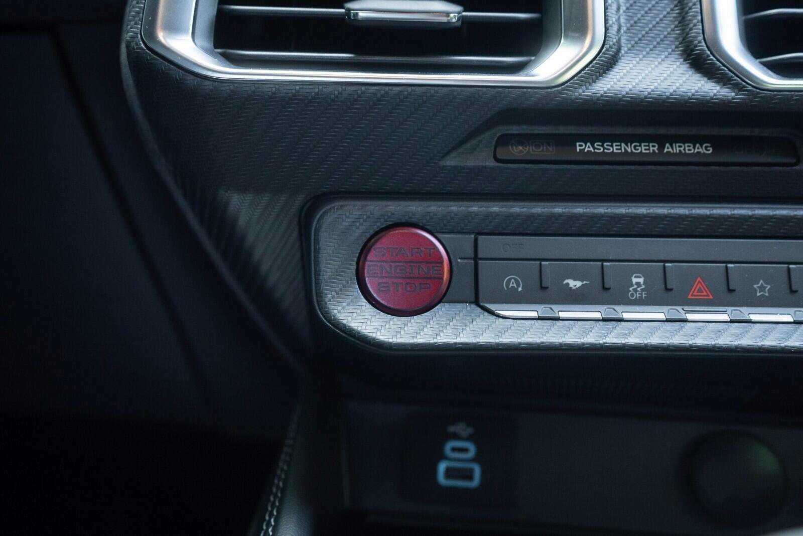 Ford Mustang view 43