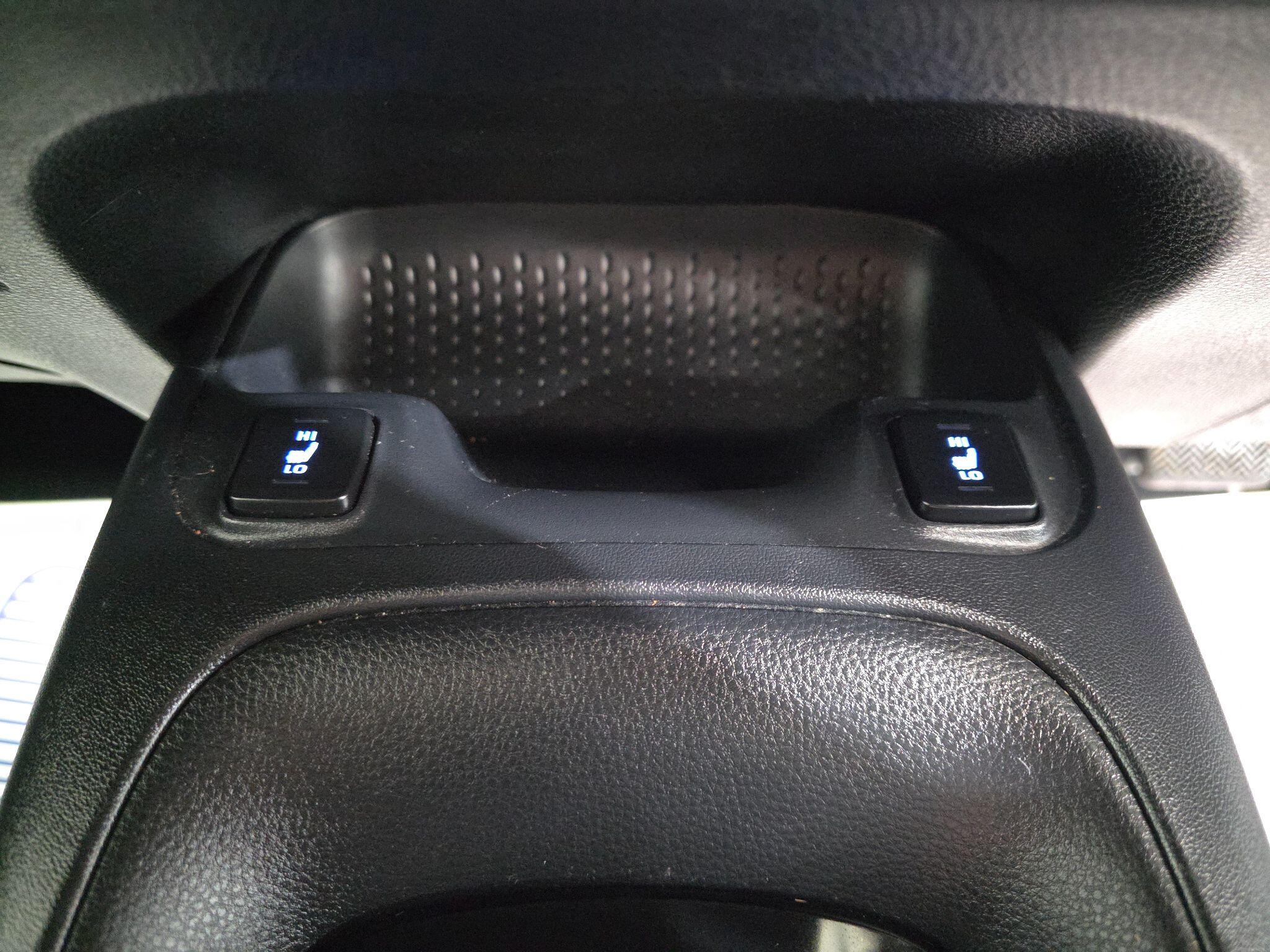 Toyota Corolla view 10