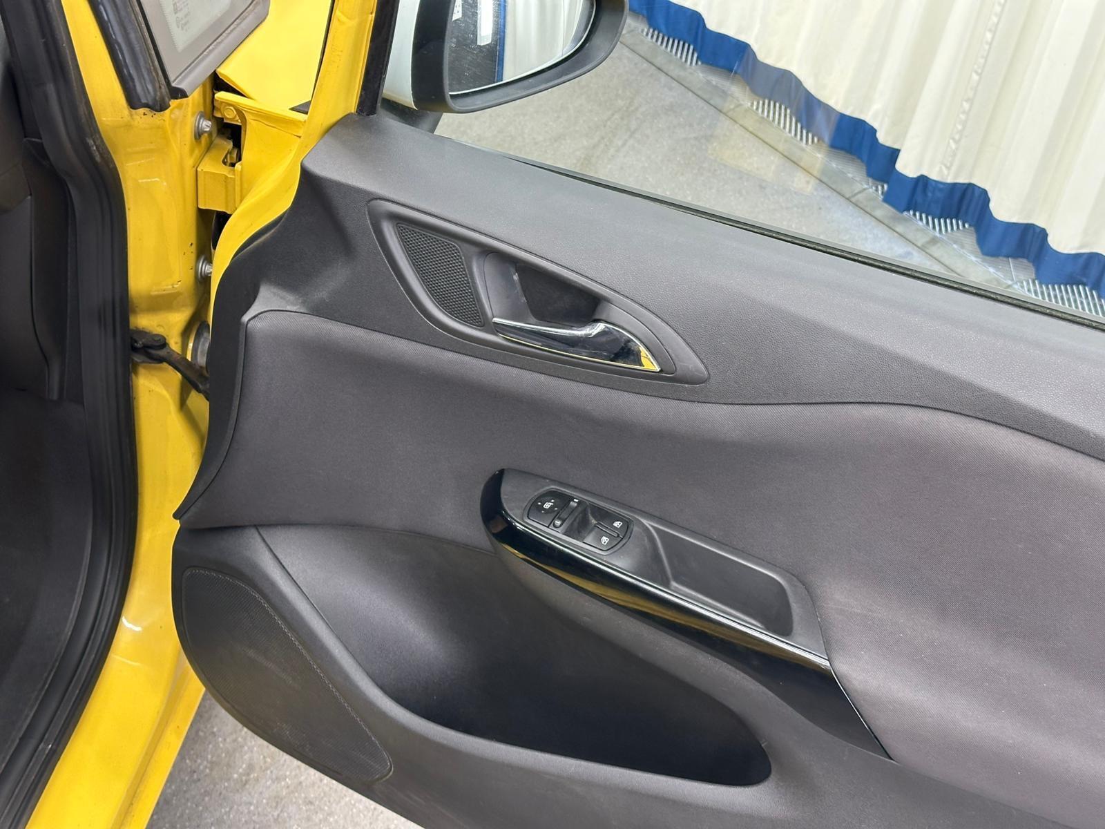 Vauxhall Corsa view 37