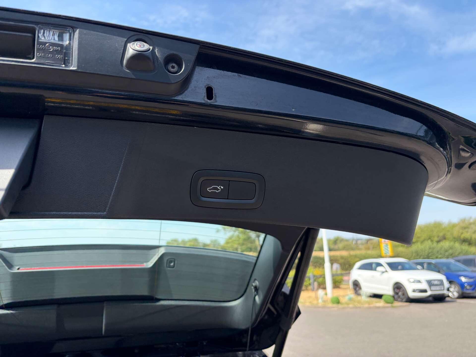 Volvo XC40 view 26