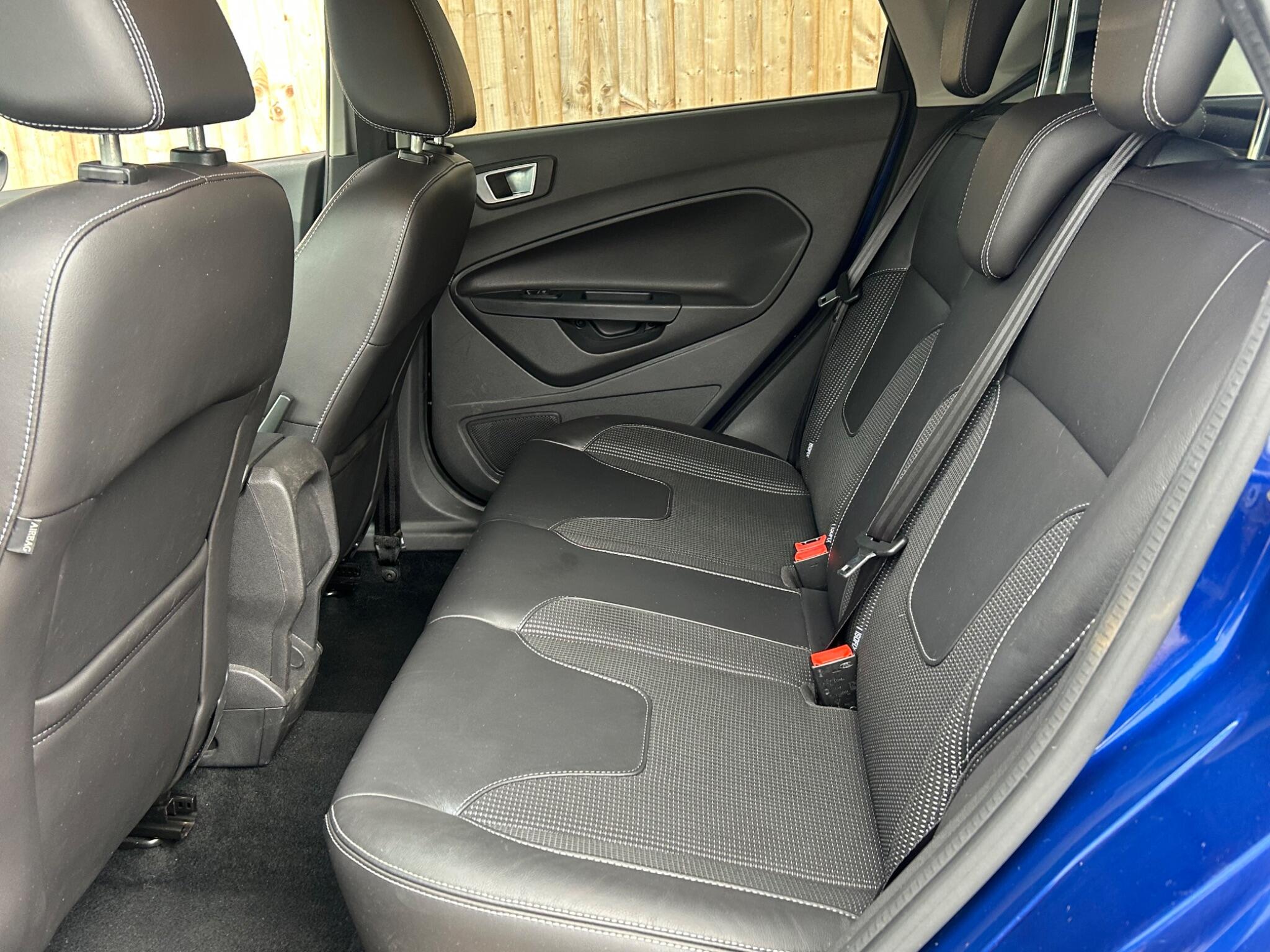 Ford Fiesta view 31